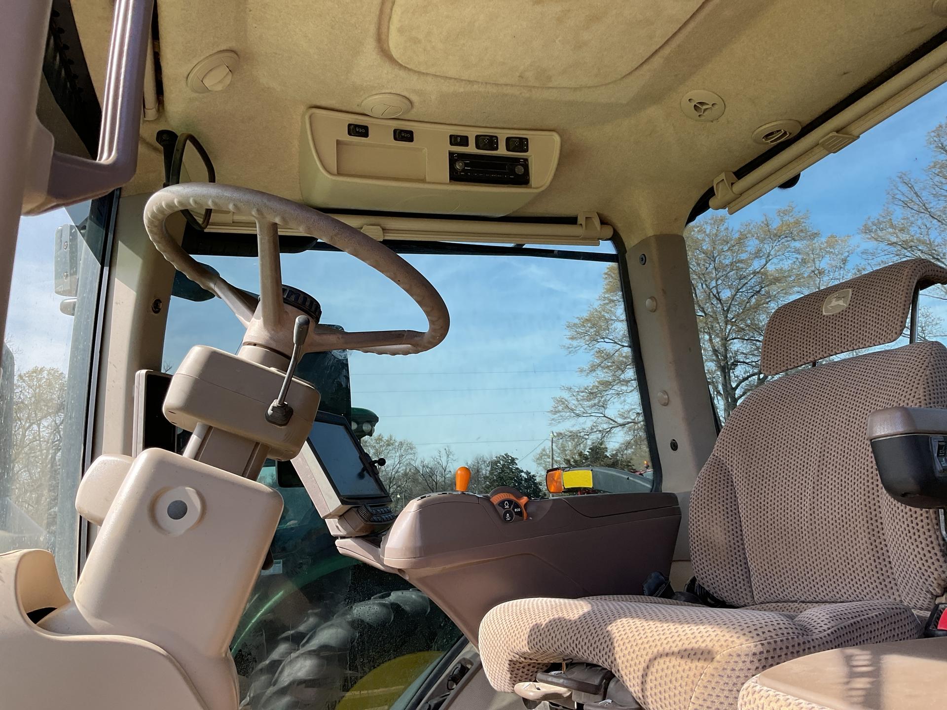2018 John Deere 8320R Image