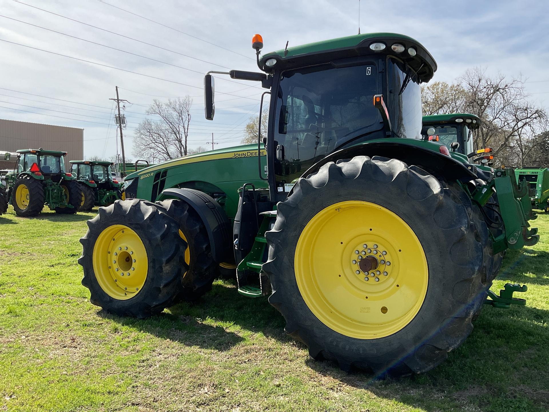 2018 John Deere 8320R Image
