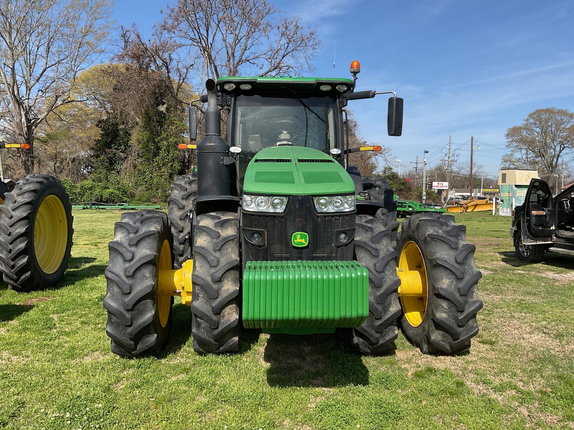2018 John Deere 8320R Image