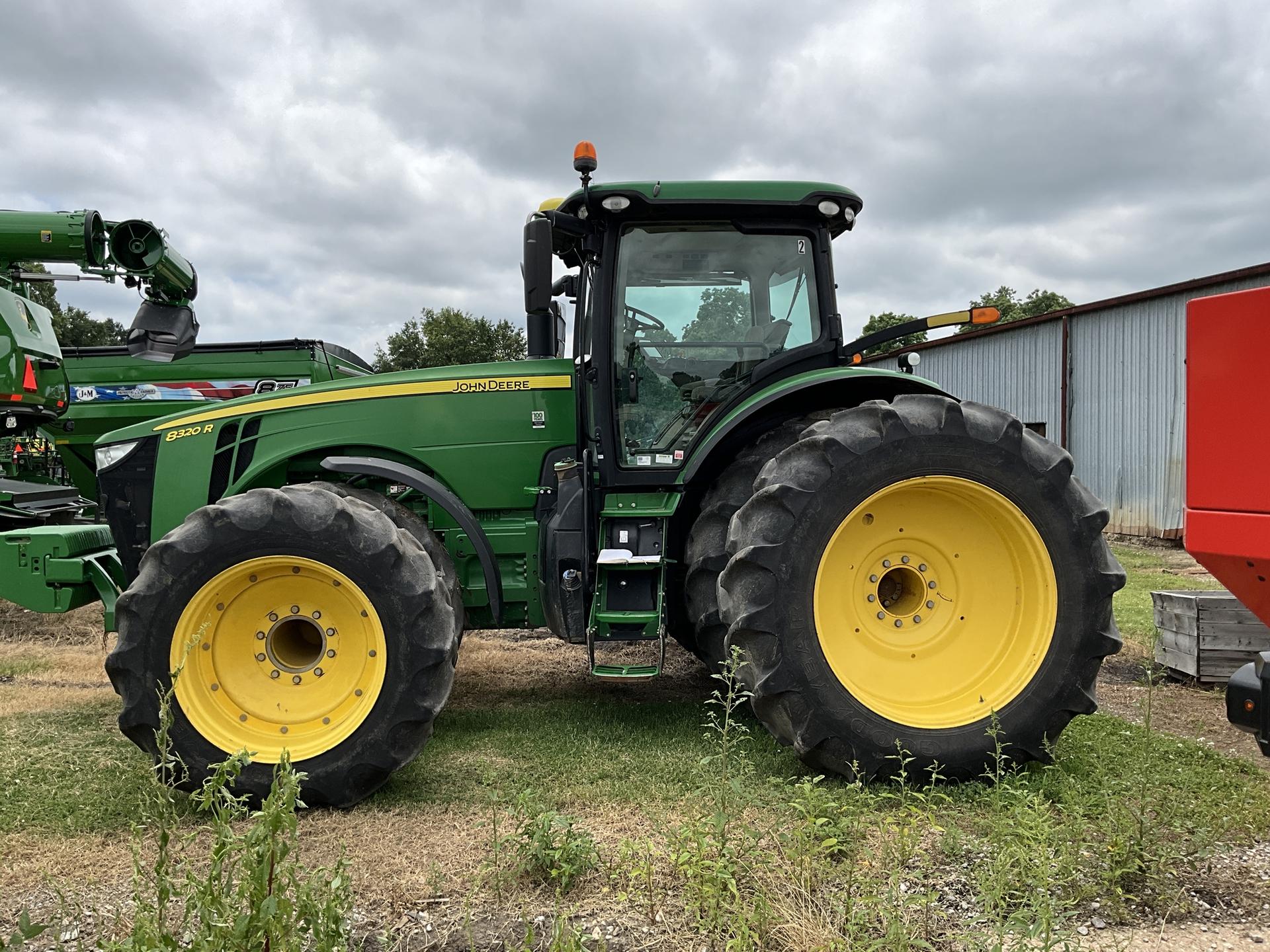2018 John Deere 8320R Image