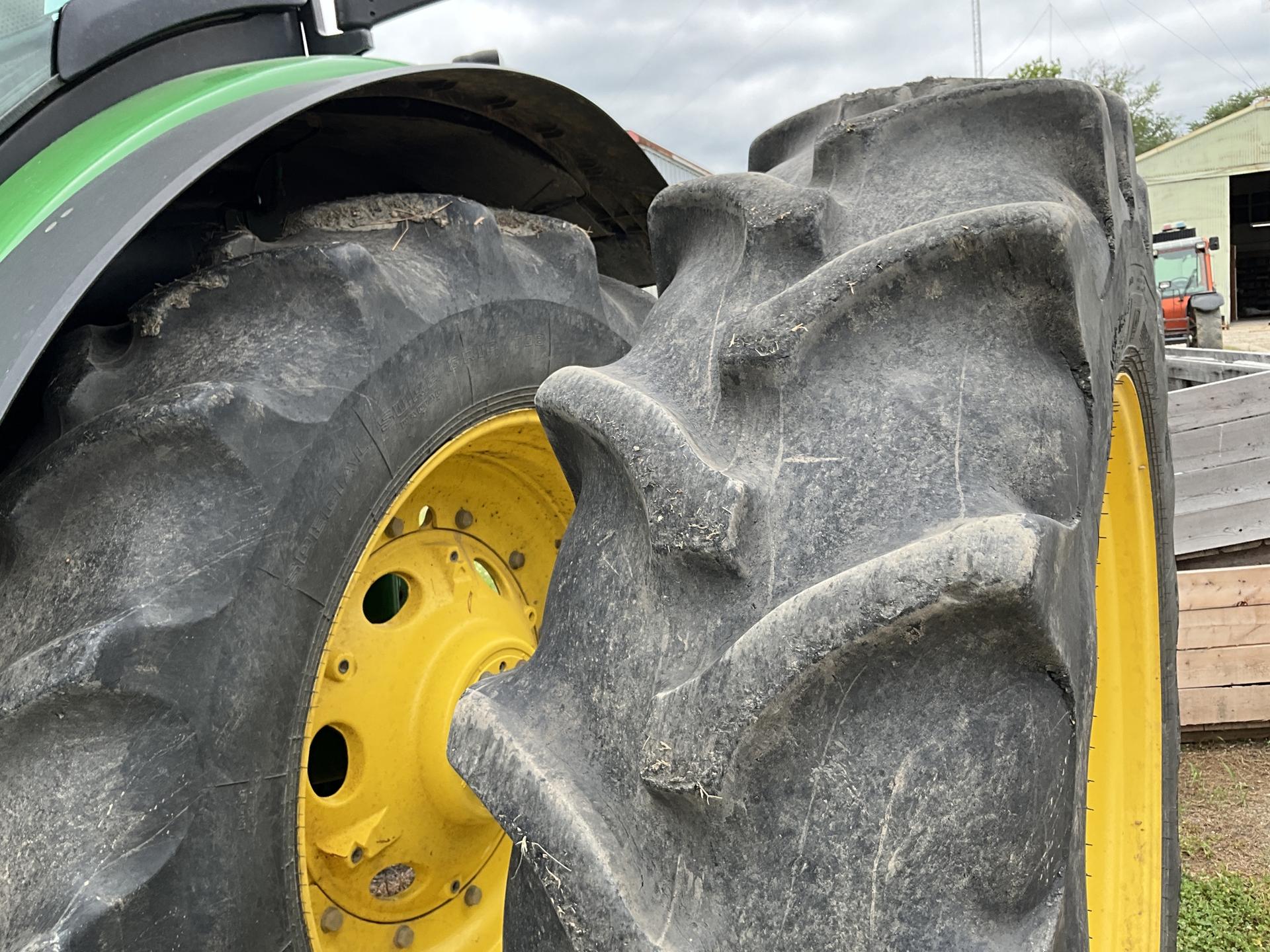 2018 John Deere 8320R Image
