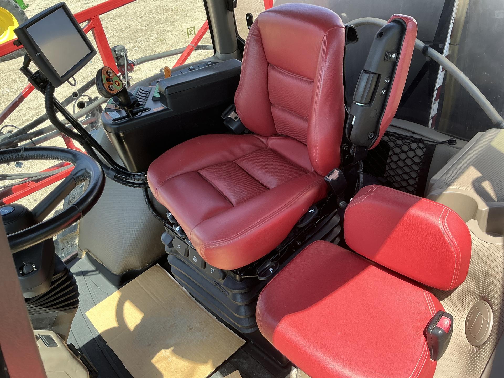 2021 Case IH PATRIOT 3240 Image