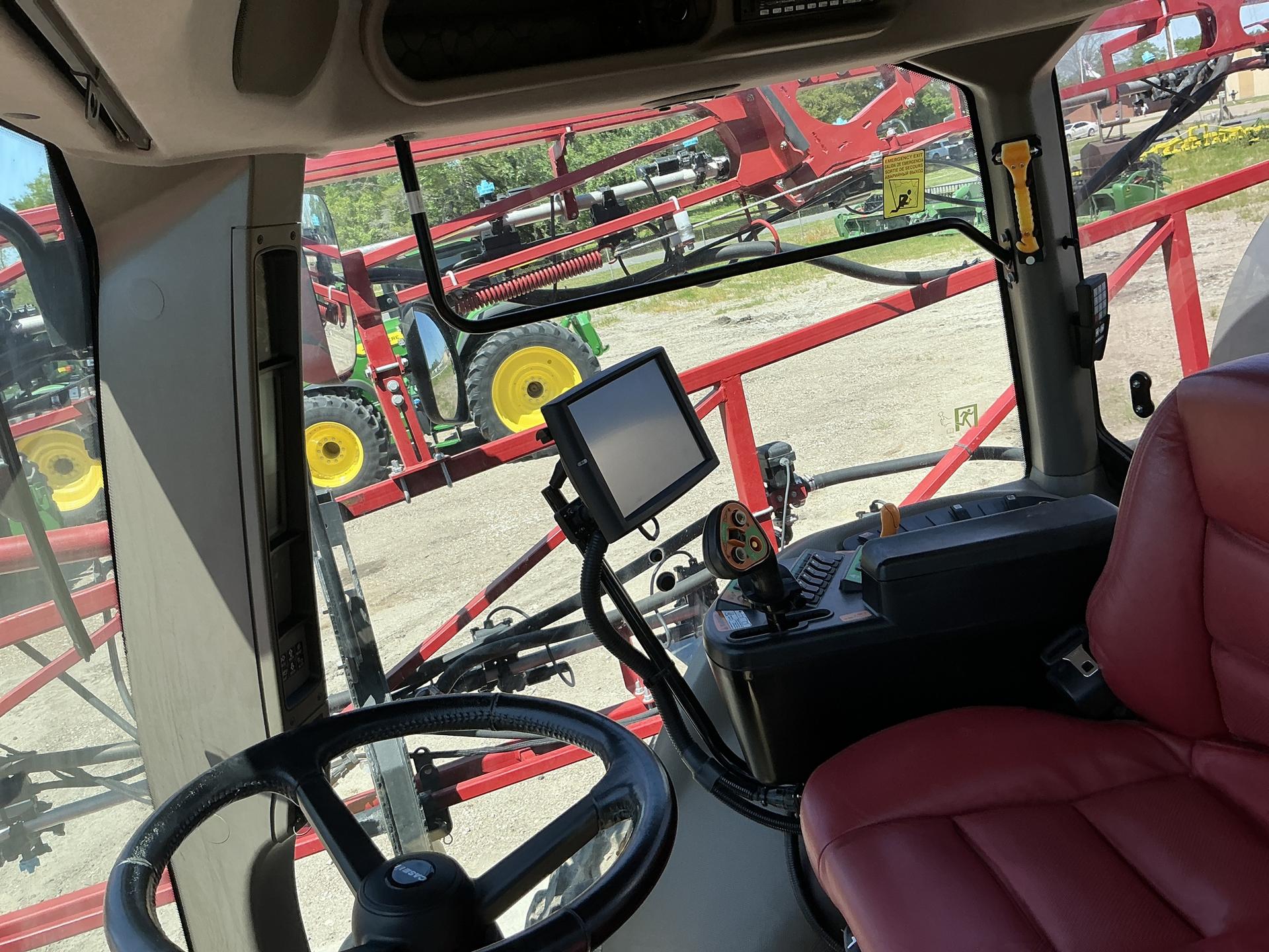 2021 Case IH PATRIOT 3240 Image