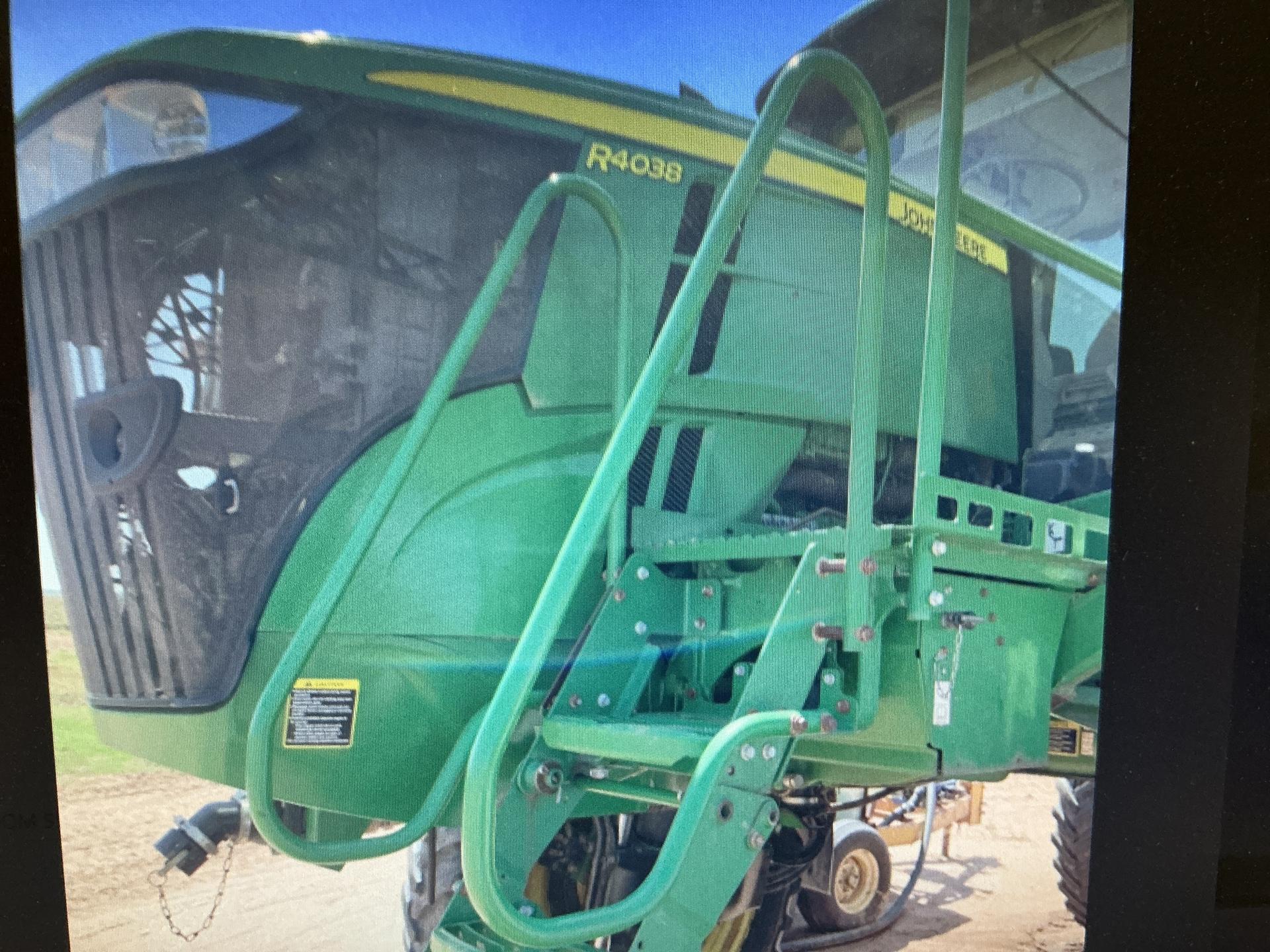 2016 John Deere R4038 Image