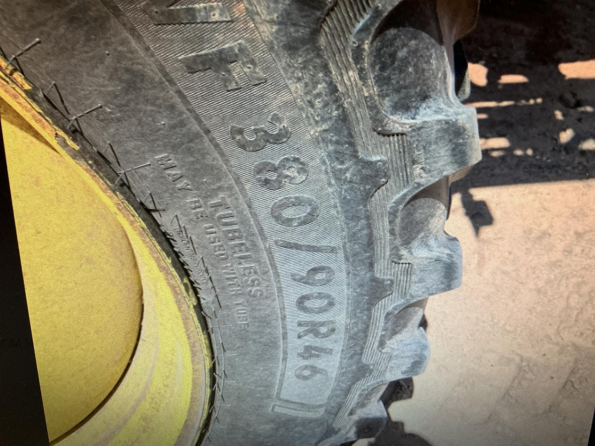 2016 John Deere R4038 Image