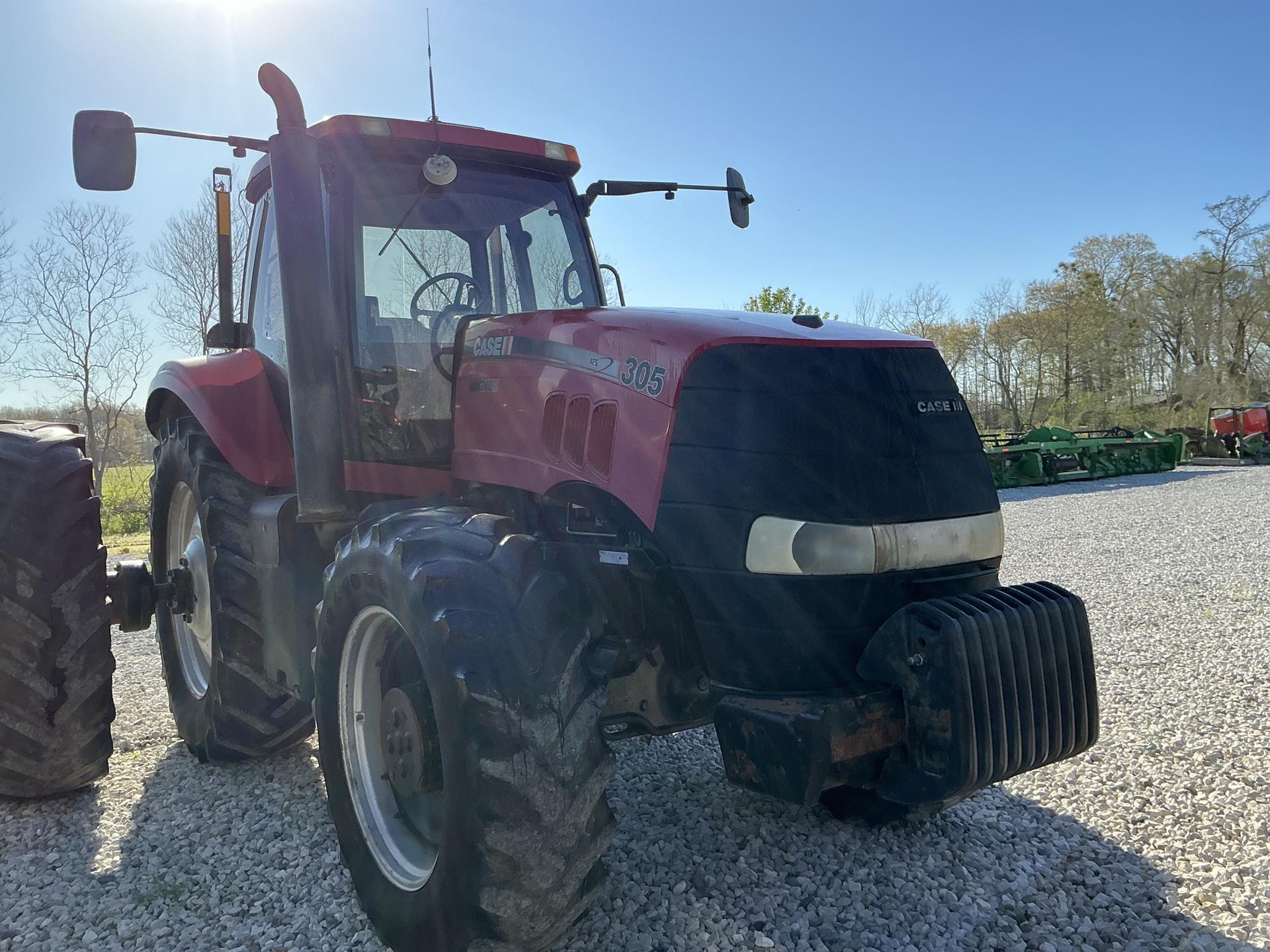 2010 Case IH MX 305 Image