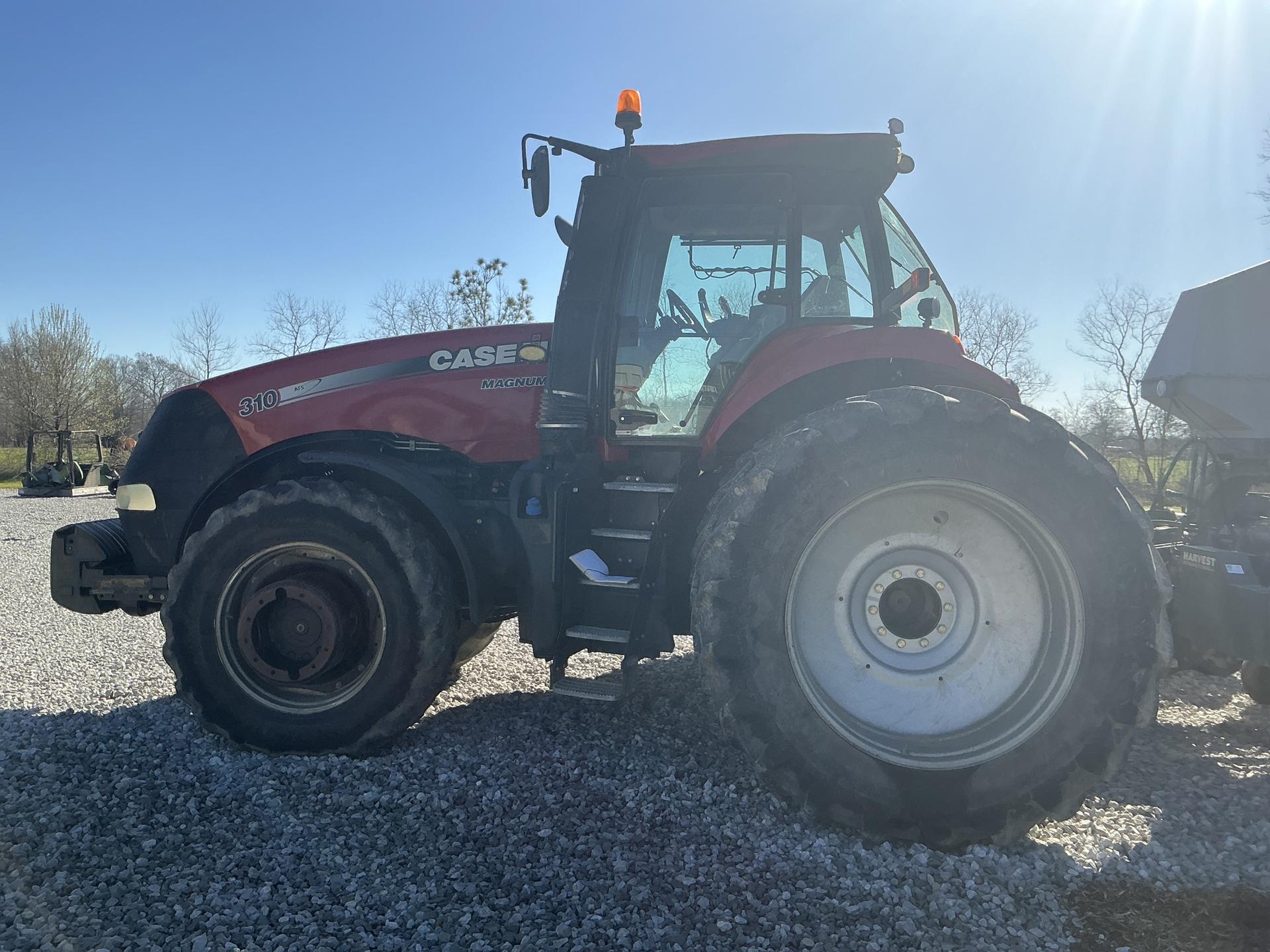 2015 Case IH 310 Image
