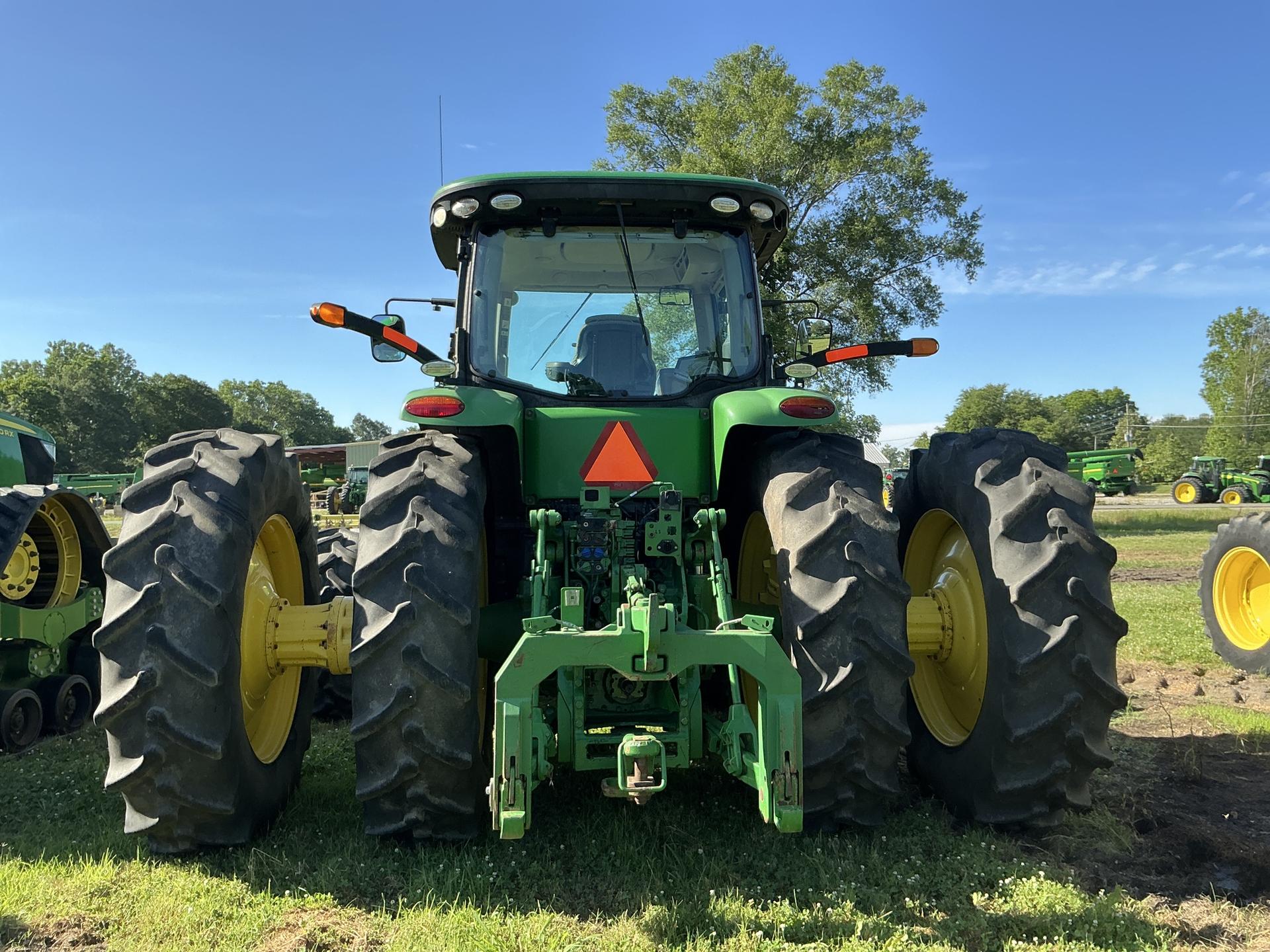 2015 John Deere 8320R Image