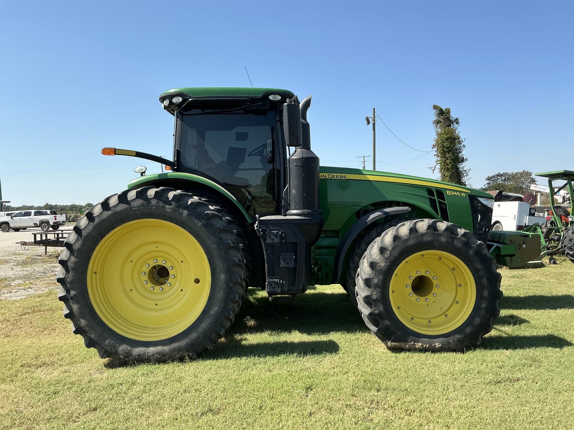 2019 John Deere 8345R Image