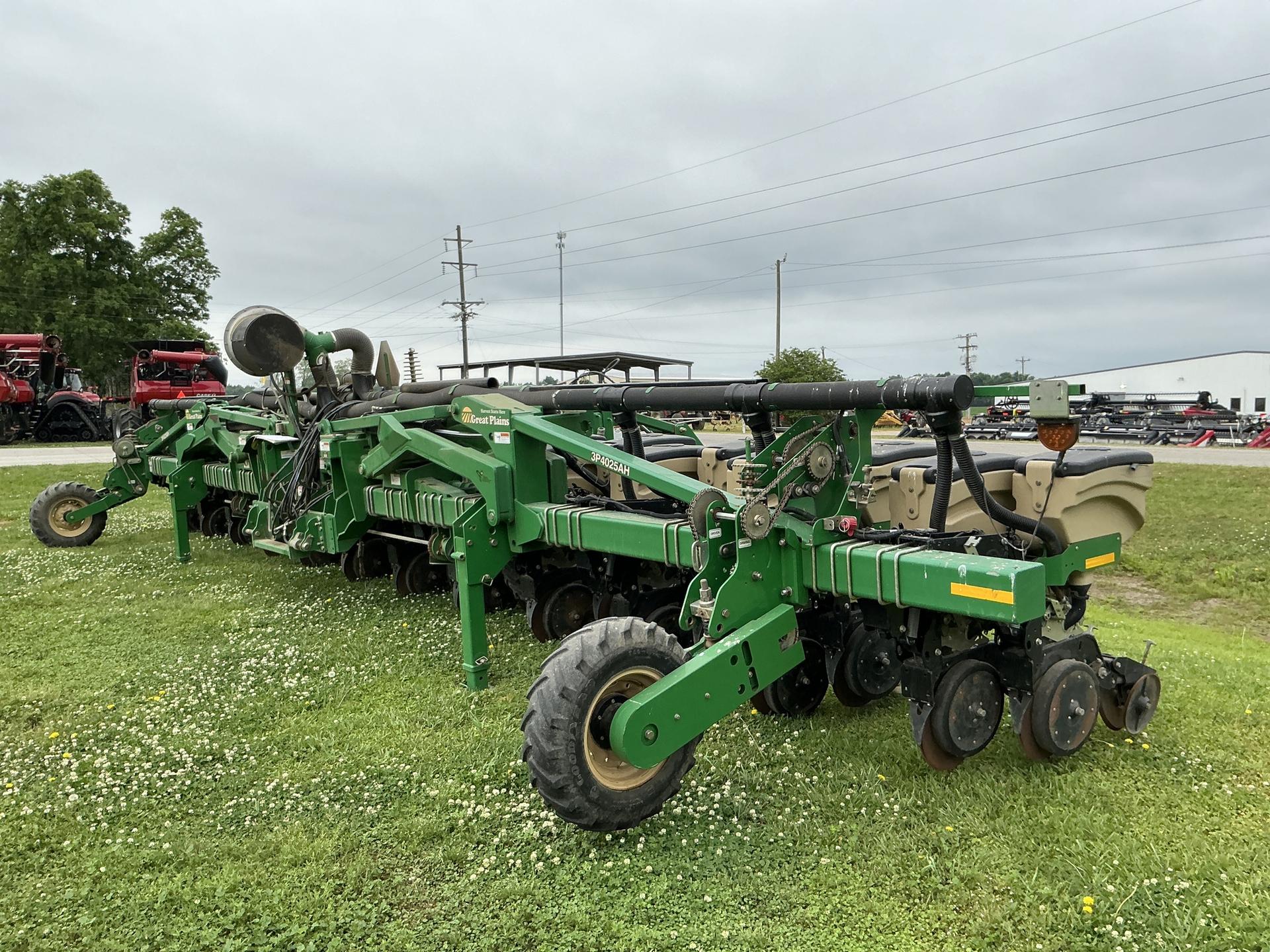 2017 Great Plains 3P4025AH24TR38 Image