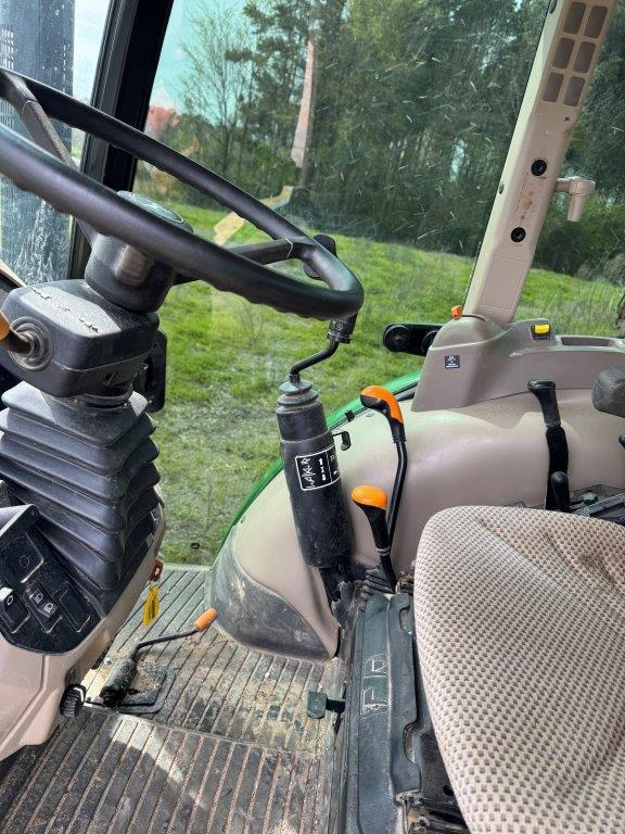 2021 John Deere 5075E Image