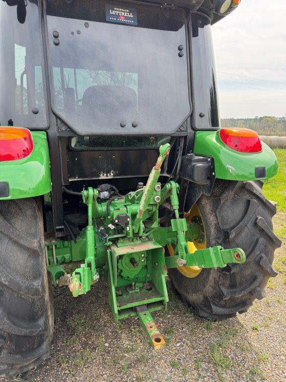 2021 John Deere 5075E Image