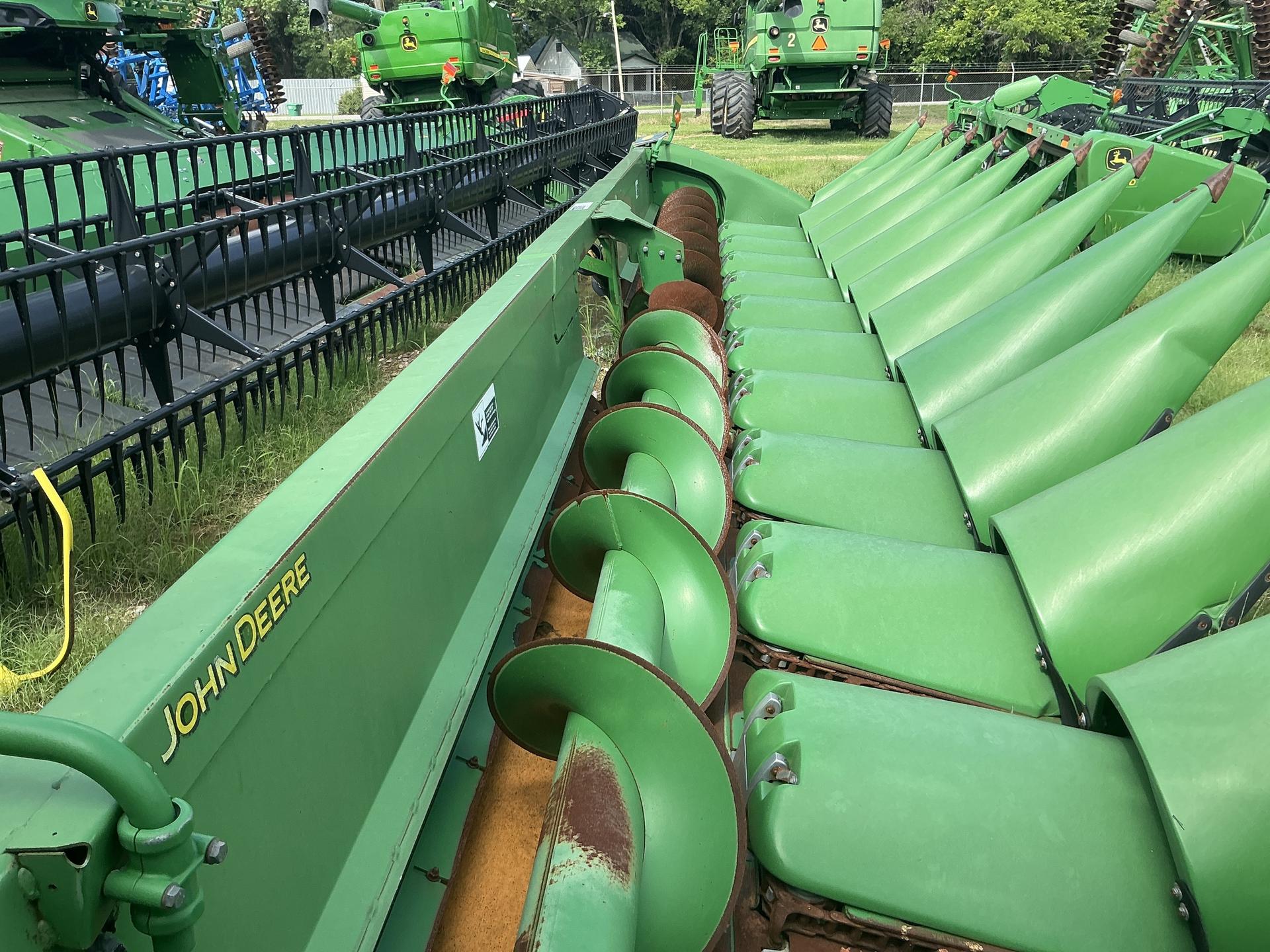 2011 John Deere 612C Image