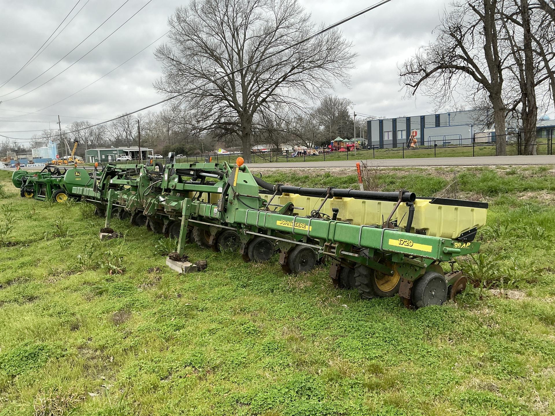 2007 John Deere 1720 Image
