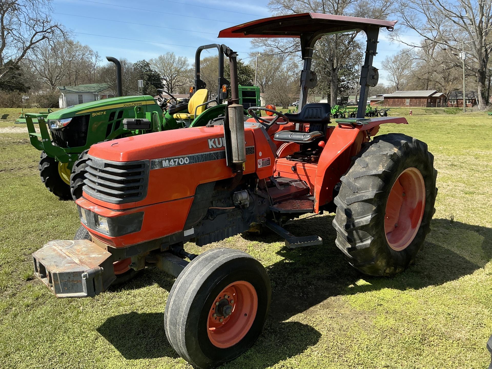 1997 Kubota M4700 Image