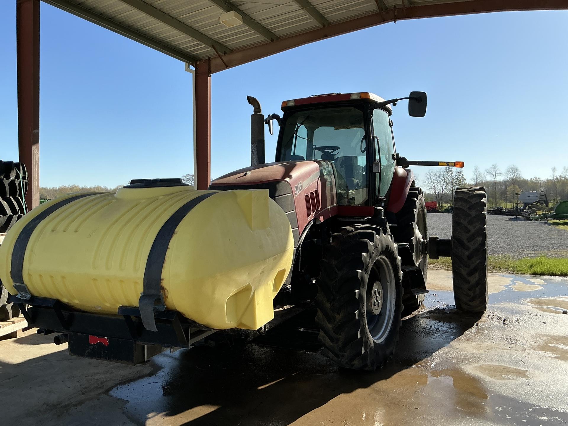 2010 Case IH MX 305 Image