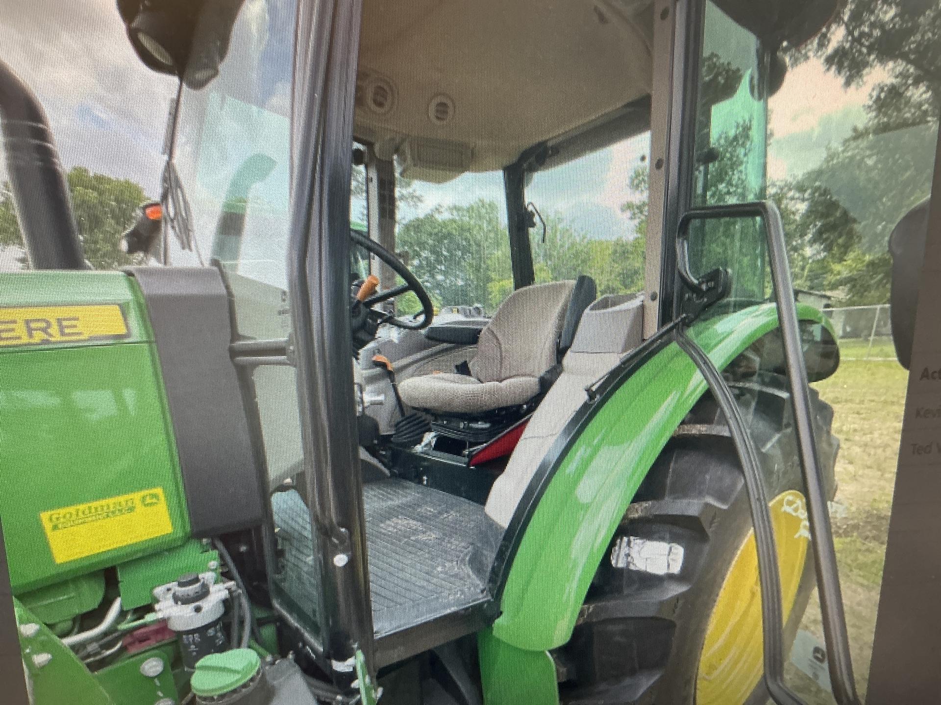 2024 John Deere 5090E Image