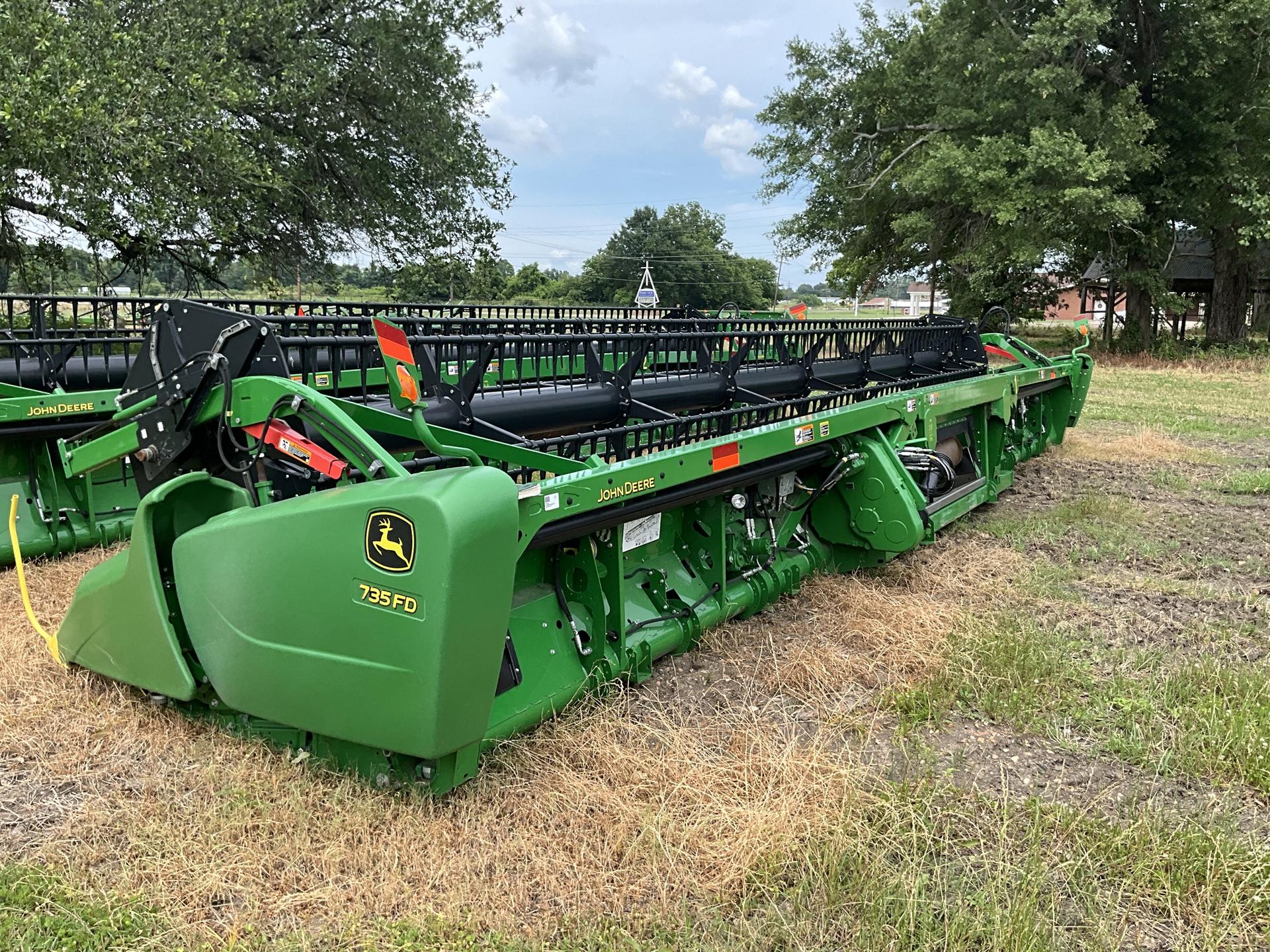 2019 John Deere 735FD Image