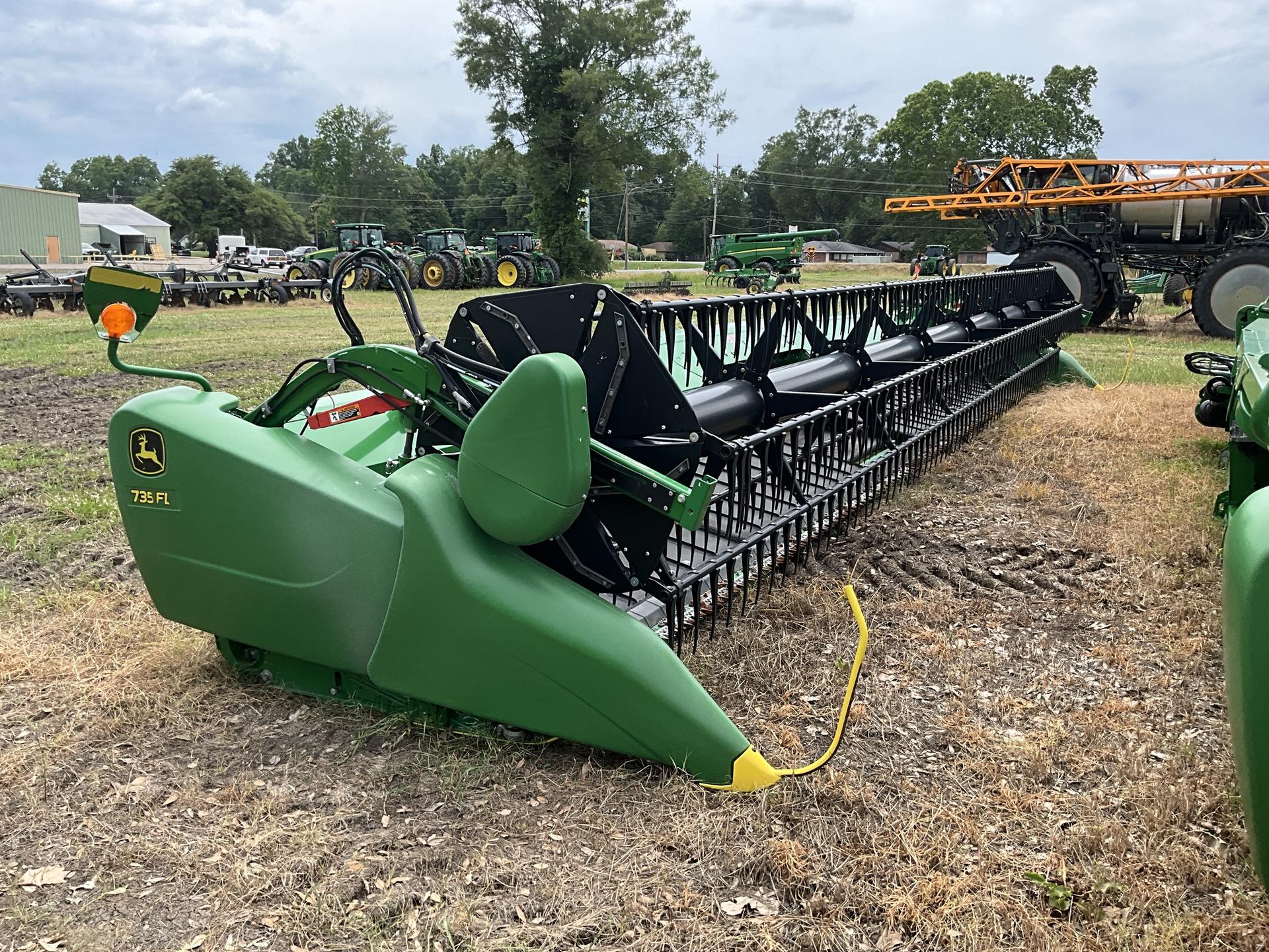 2019 John Deere 735FD Image