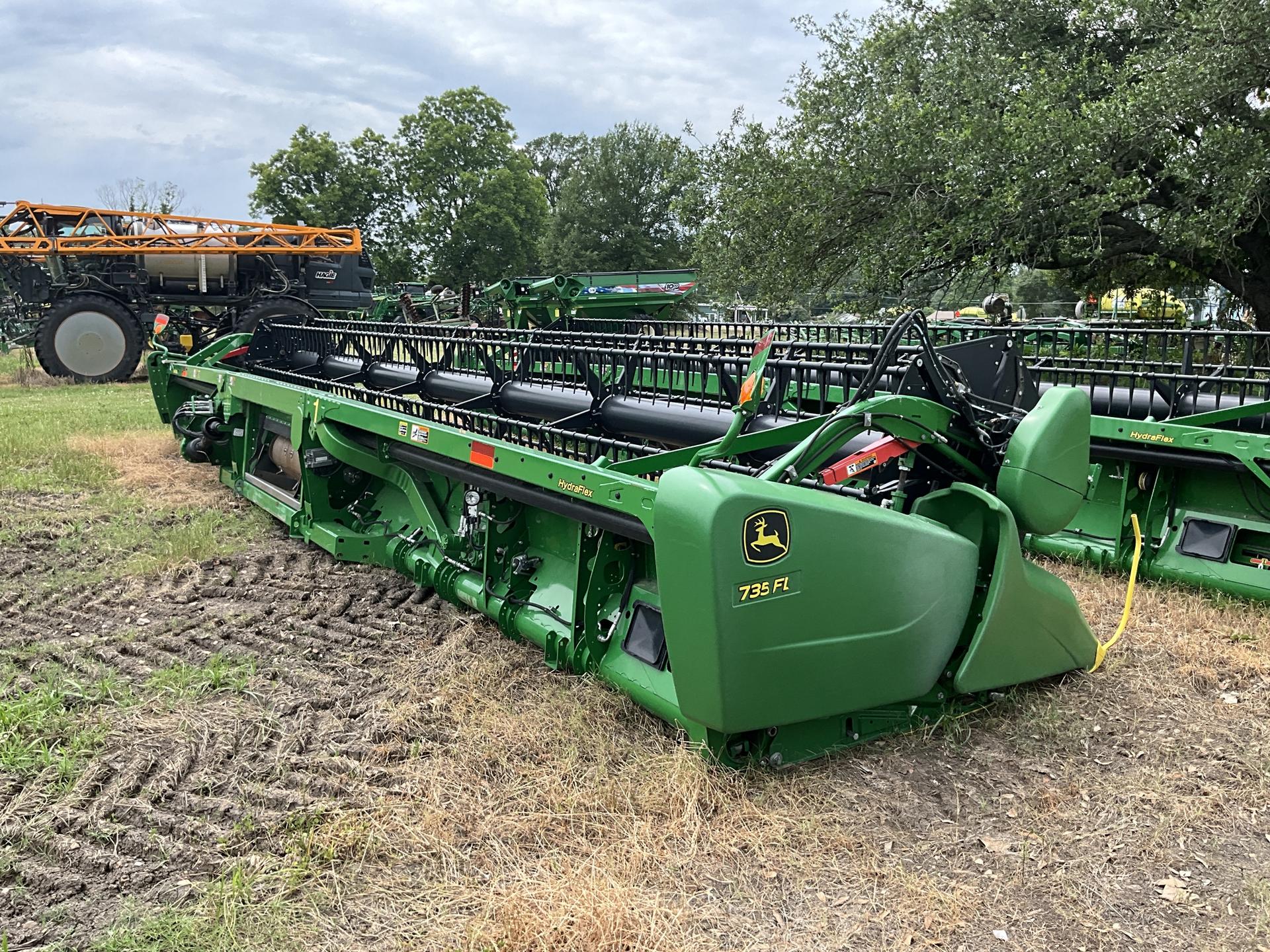 2019 John Deere 735FD Image