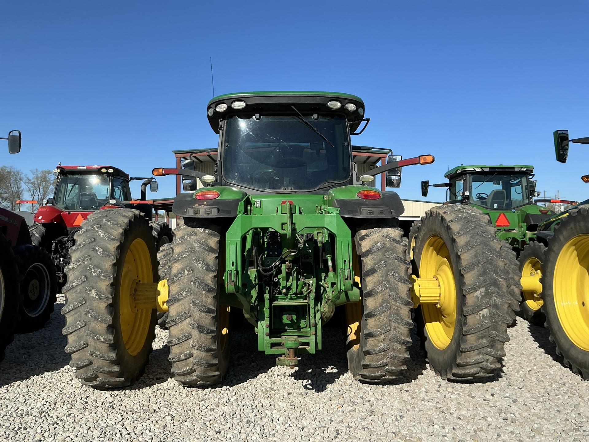2019 John Deere 8320R Image