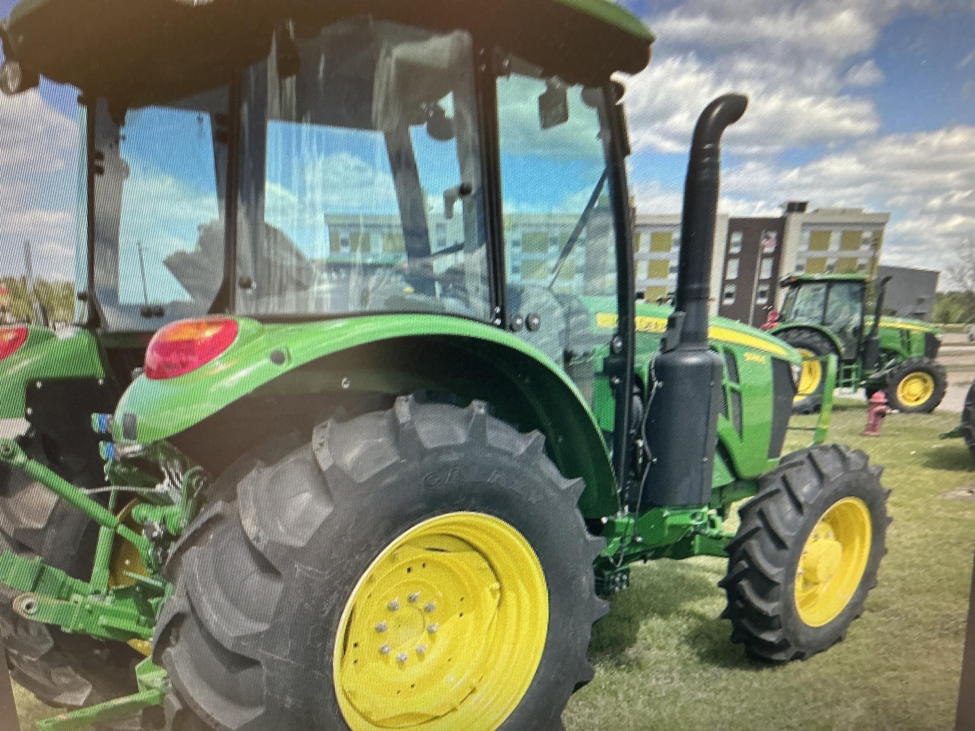 2024 John Deere 5090E Image