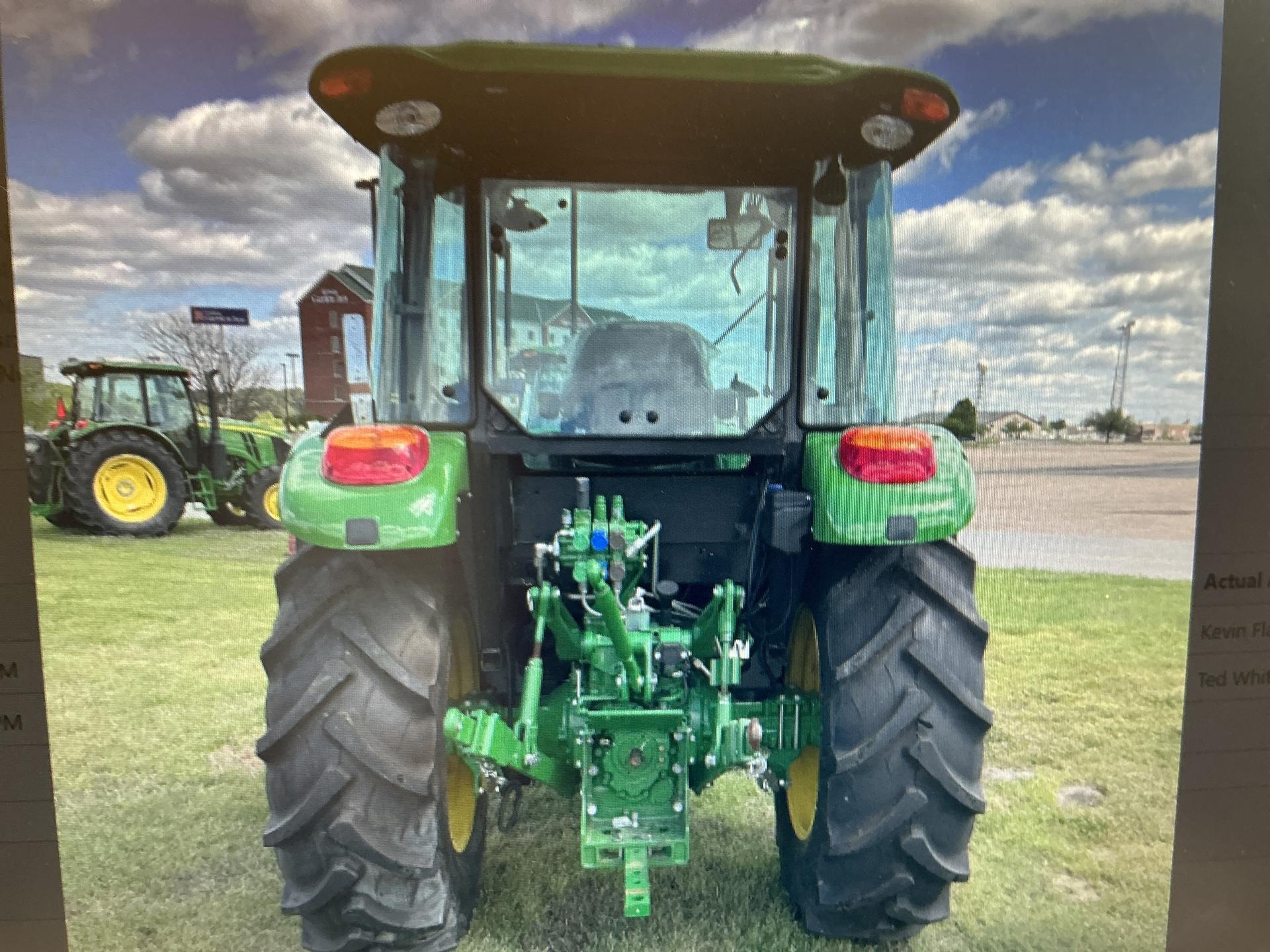 2024 John Deere 5090E Image