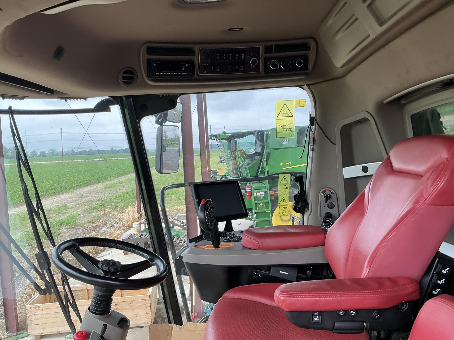 2022 John Deere 9250 Image