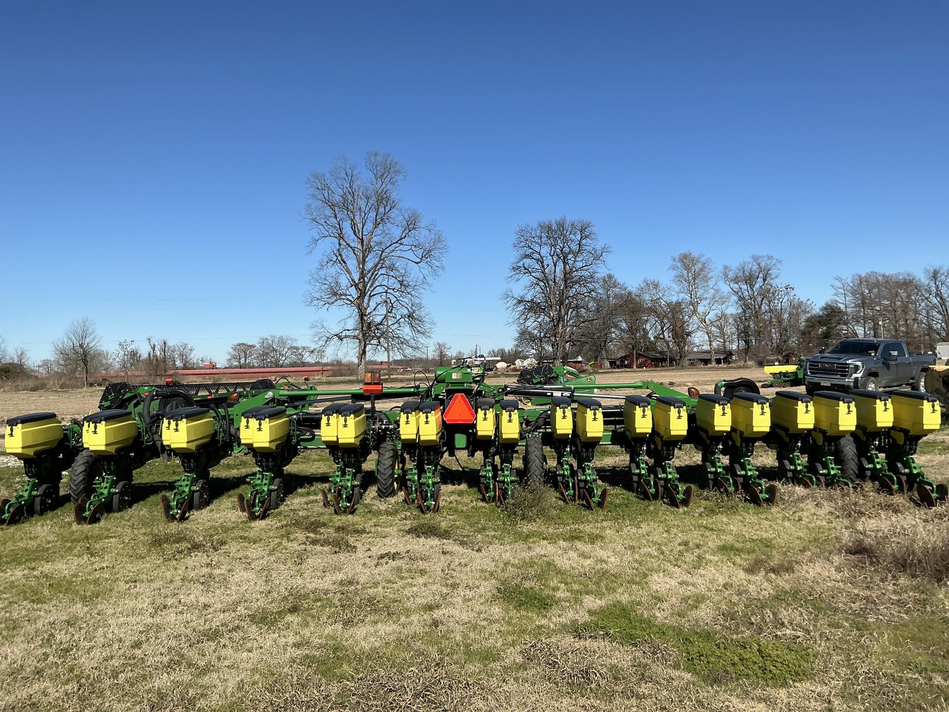 2016 John Deere ORTHMAN DR12 twin row Image