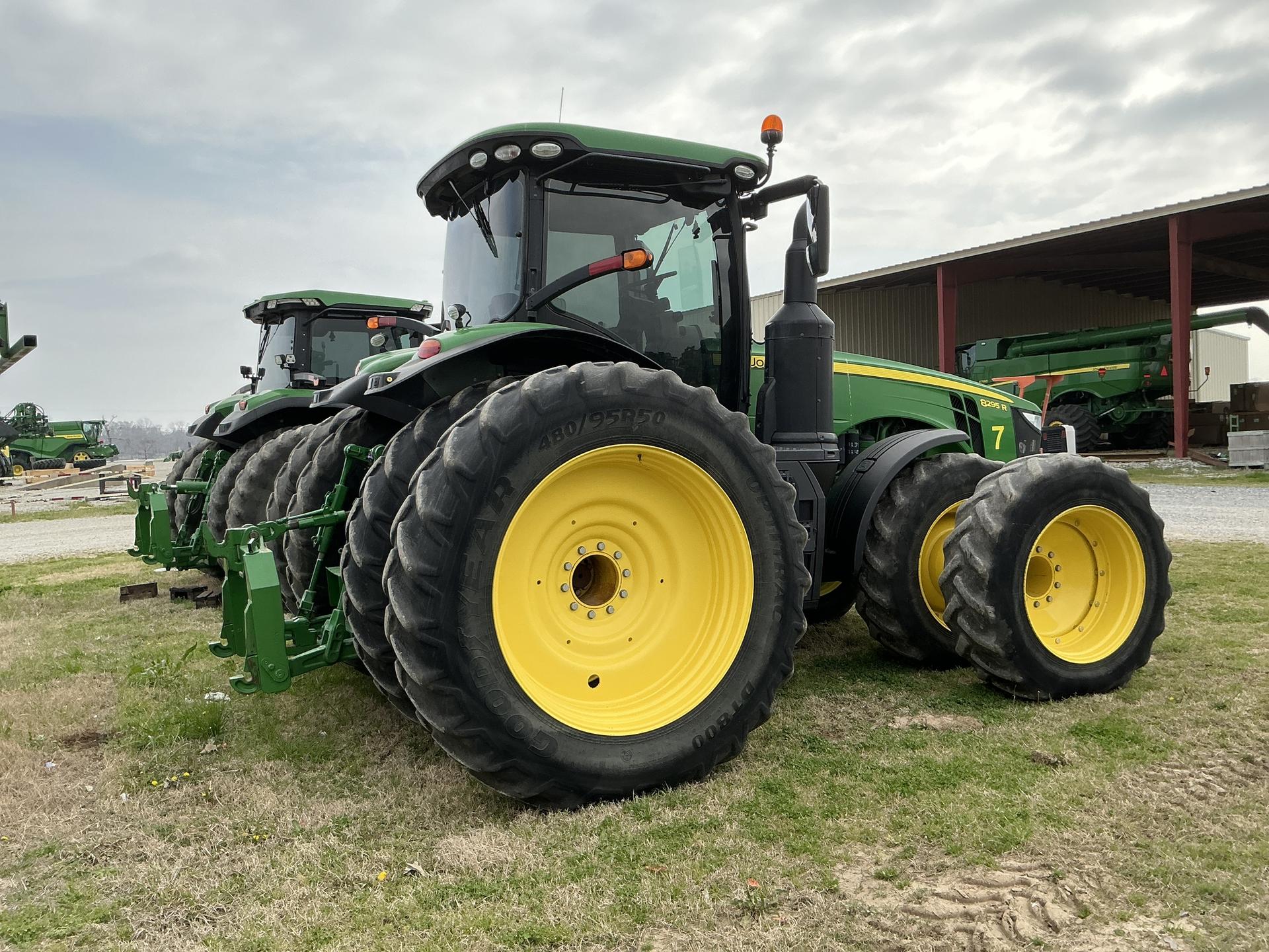 2019 John Deere 8295R Image