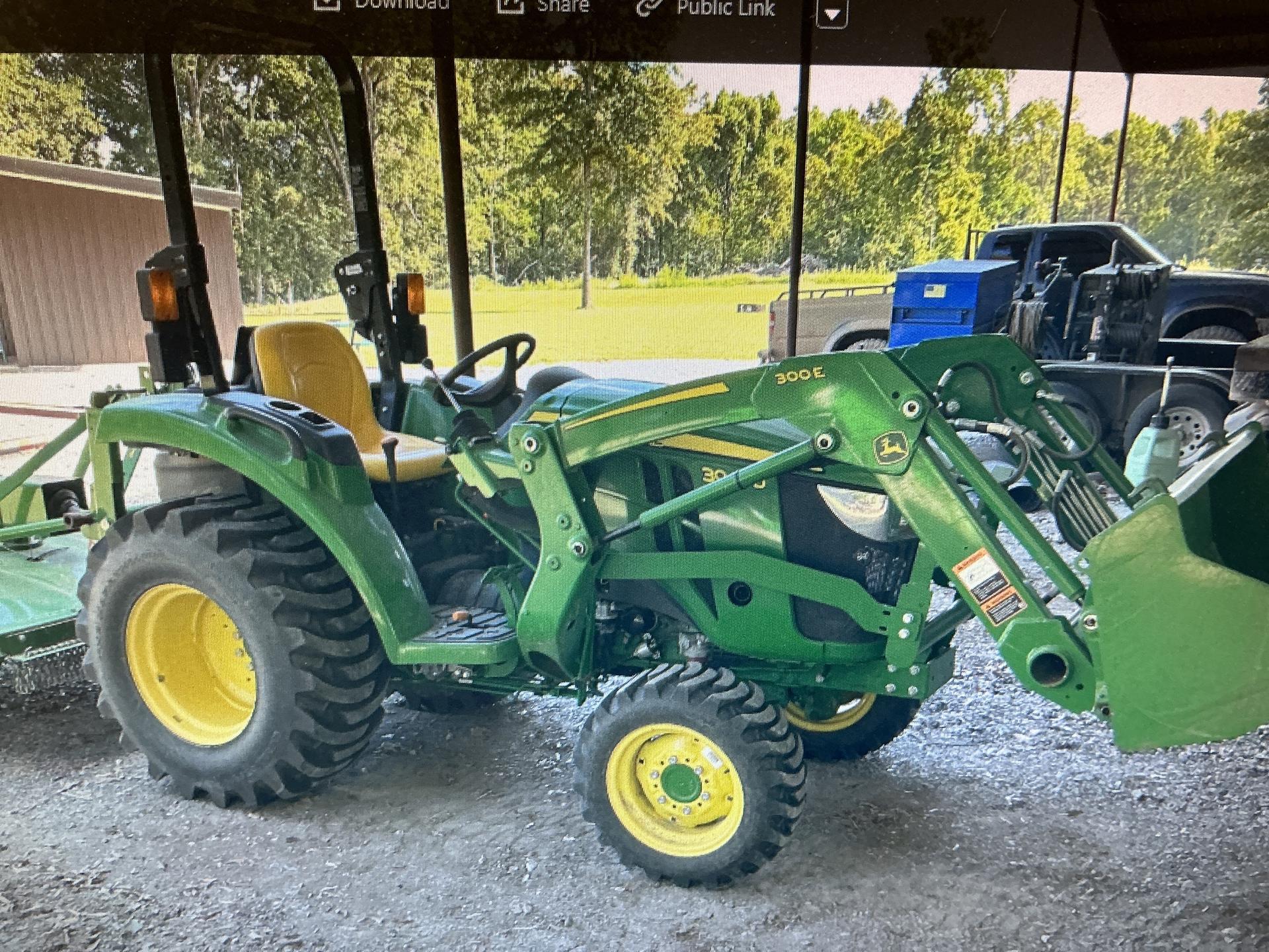 2021 John Deere 3043D Image