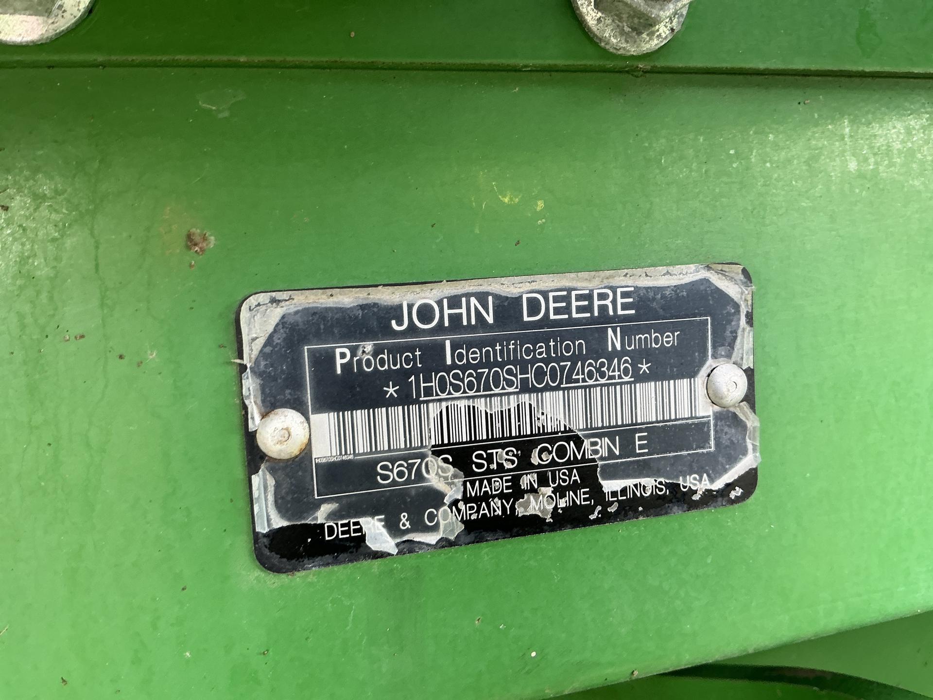 2012 John Deere S670 Image