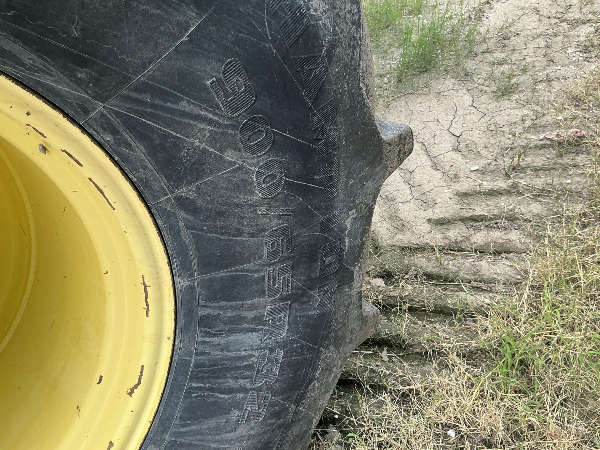 2012 John Deere S670 Image