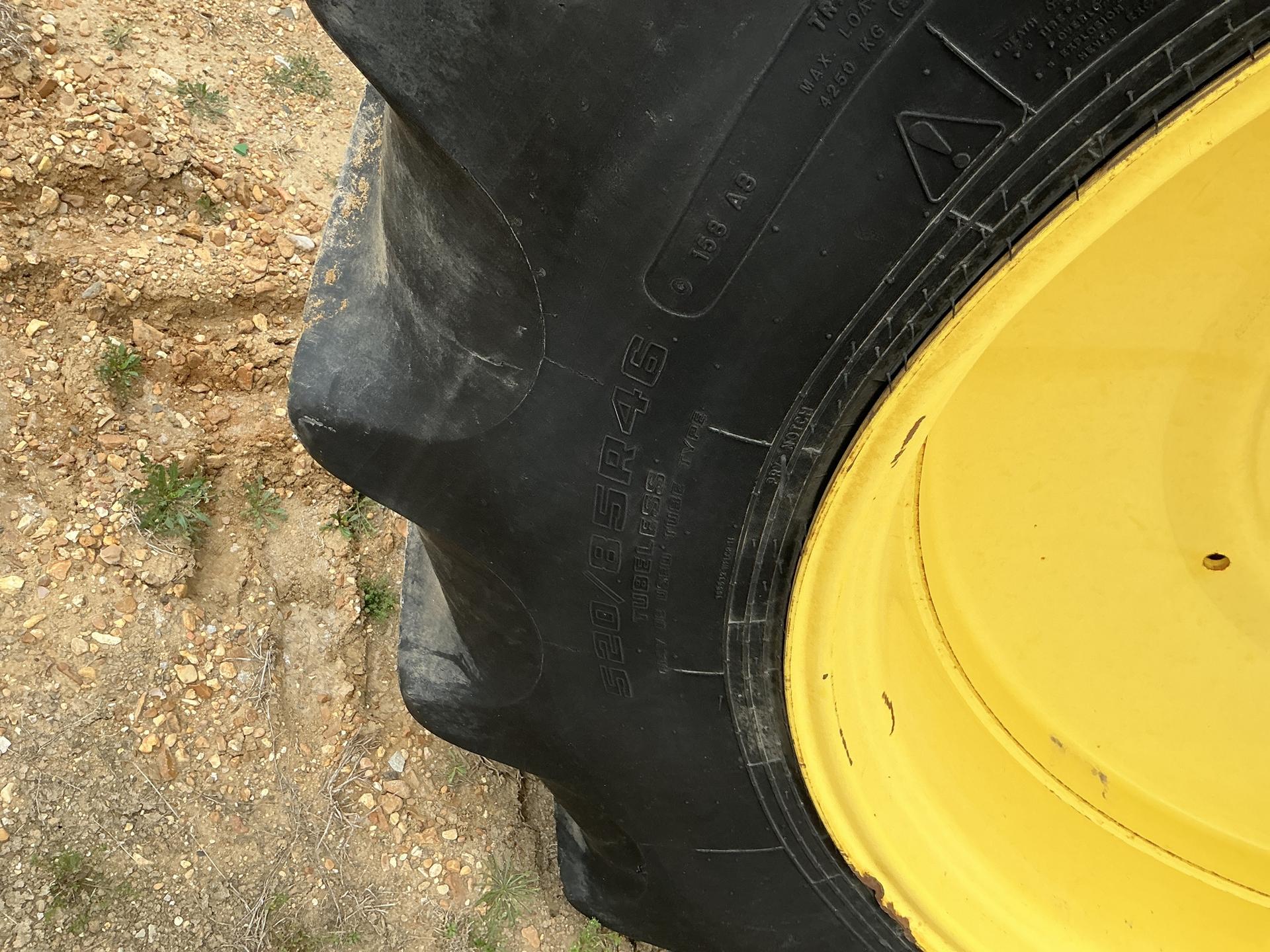 2016 John Deere 8320R Image