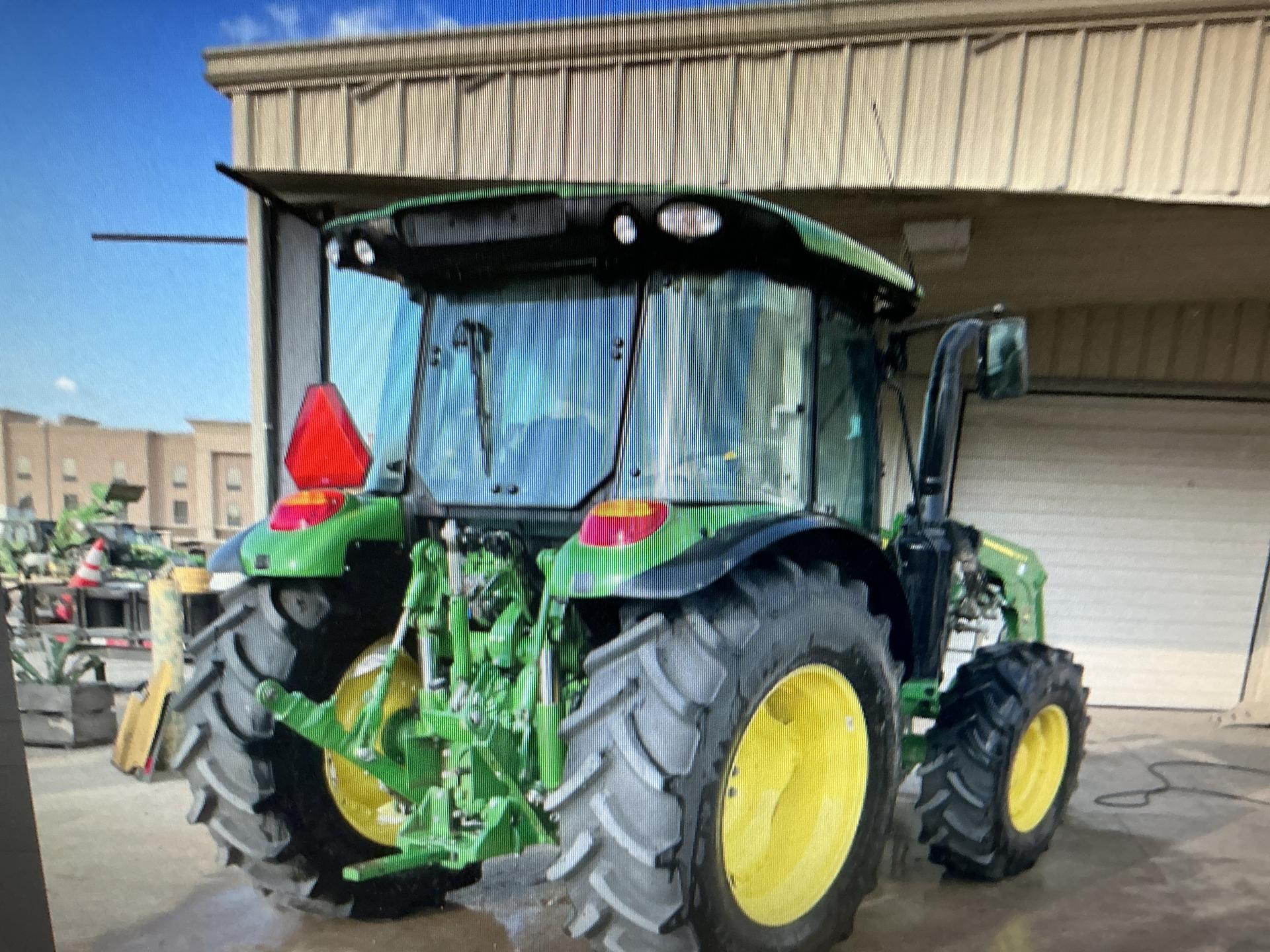 2023 John Deere 5100M Image