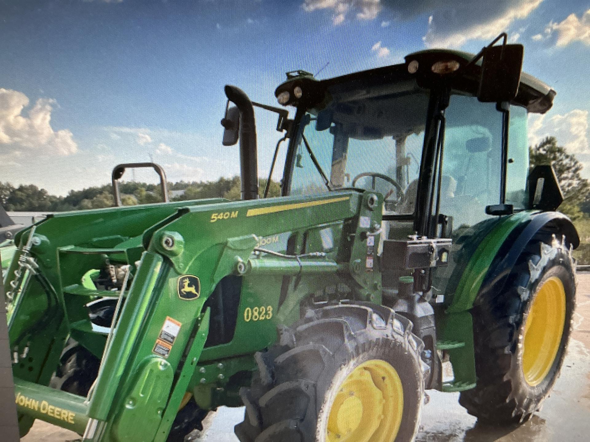 2023 John Deere 5100M Image