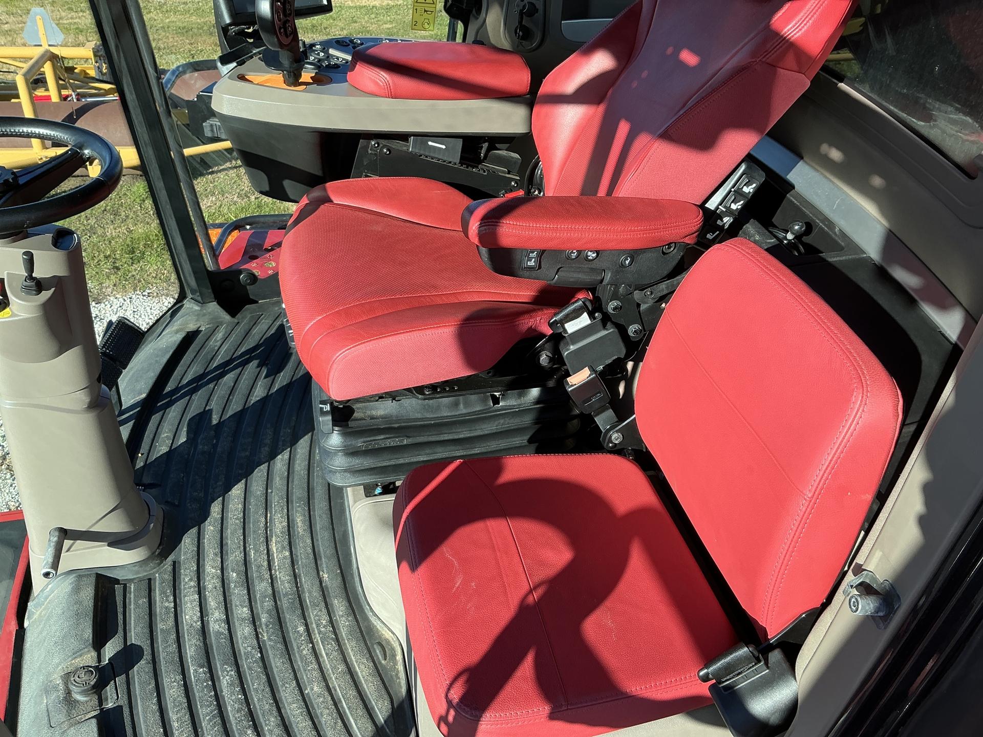 2023 Case IH 8250 Image