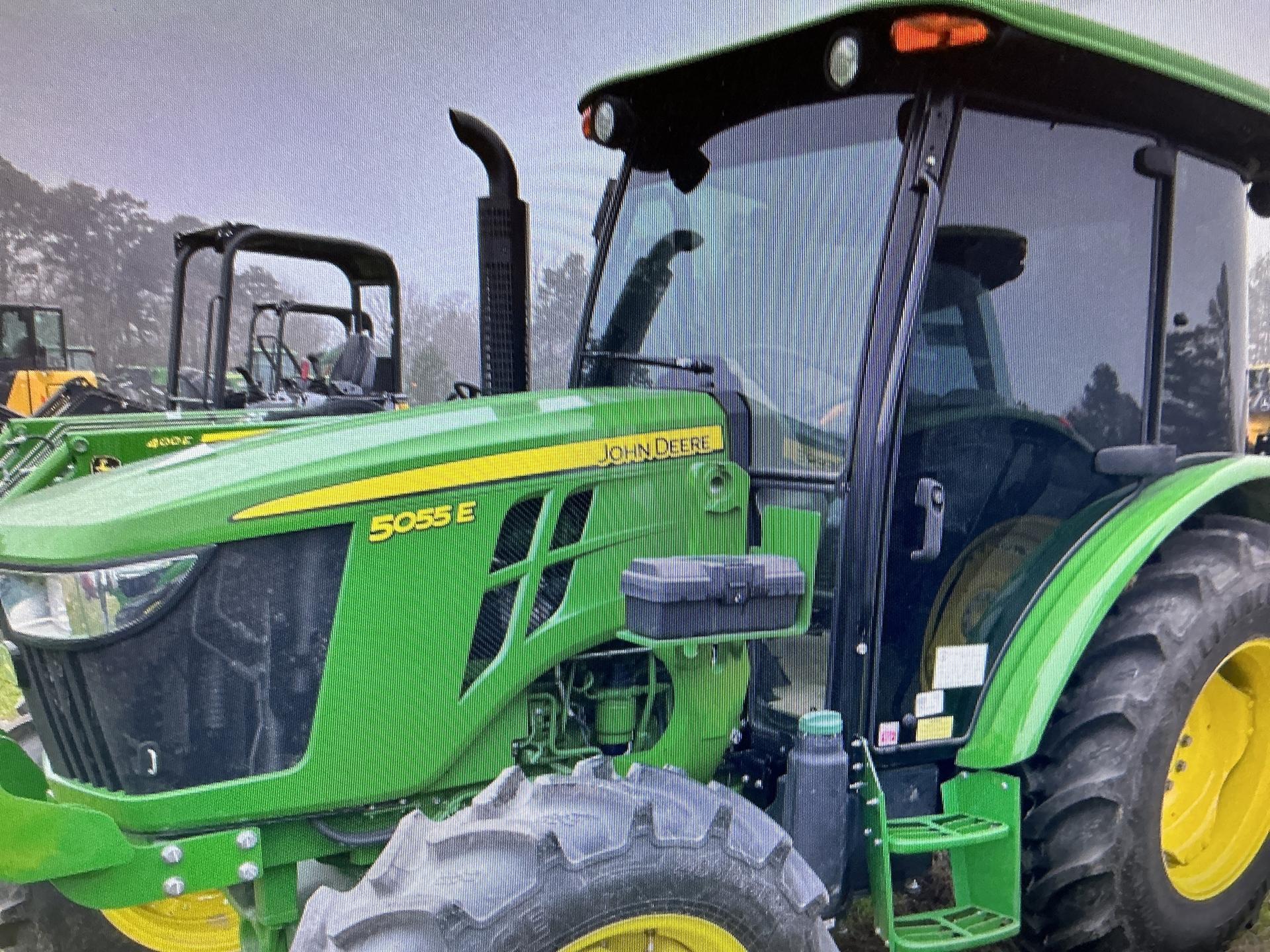 2022 John Deere 5055E Image
