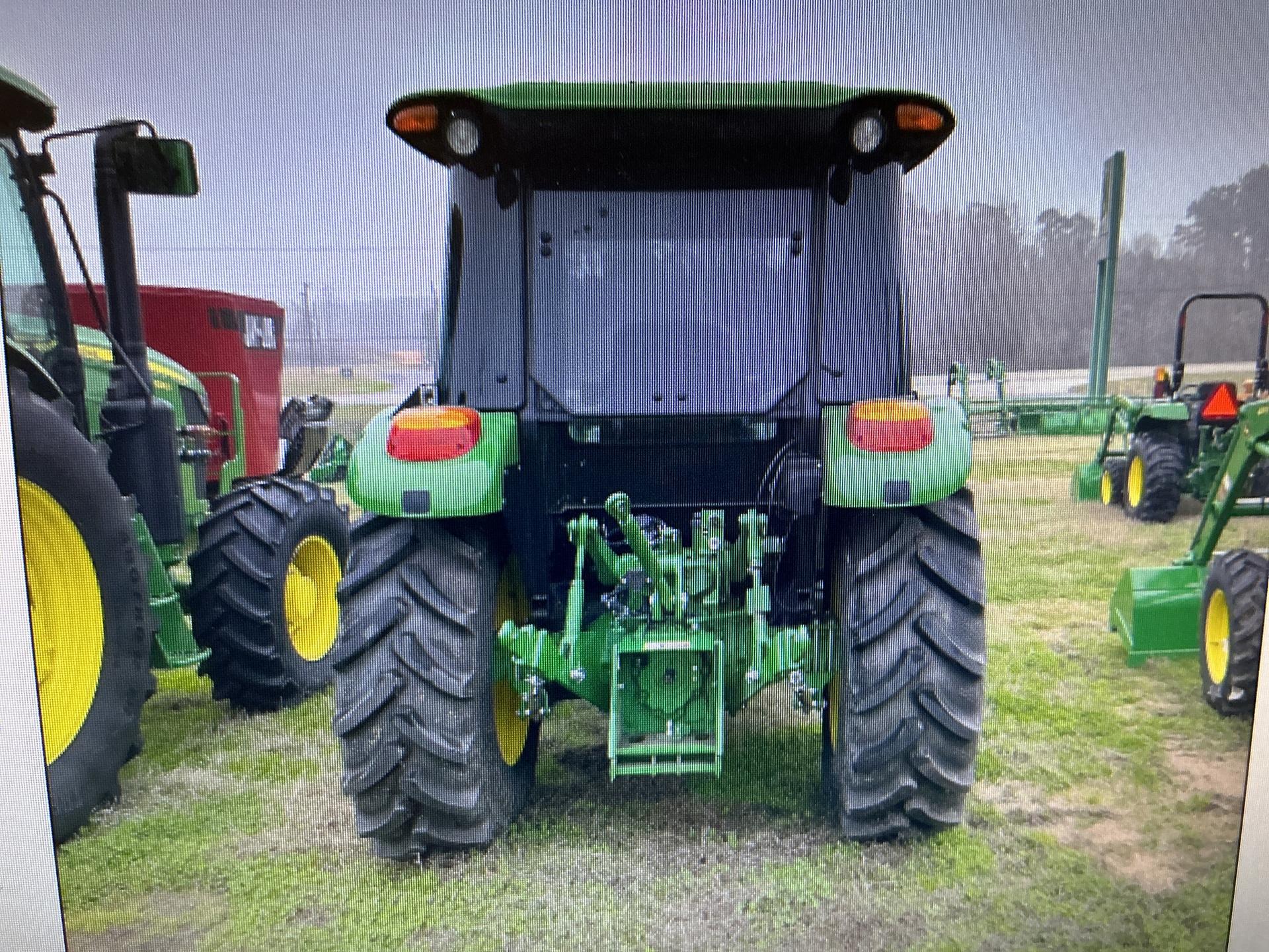 2022 John Deere 5055E Image
