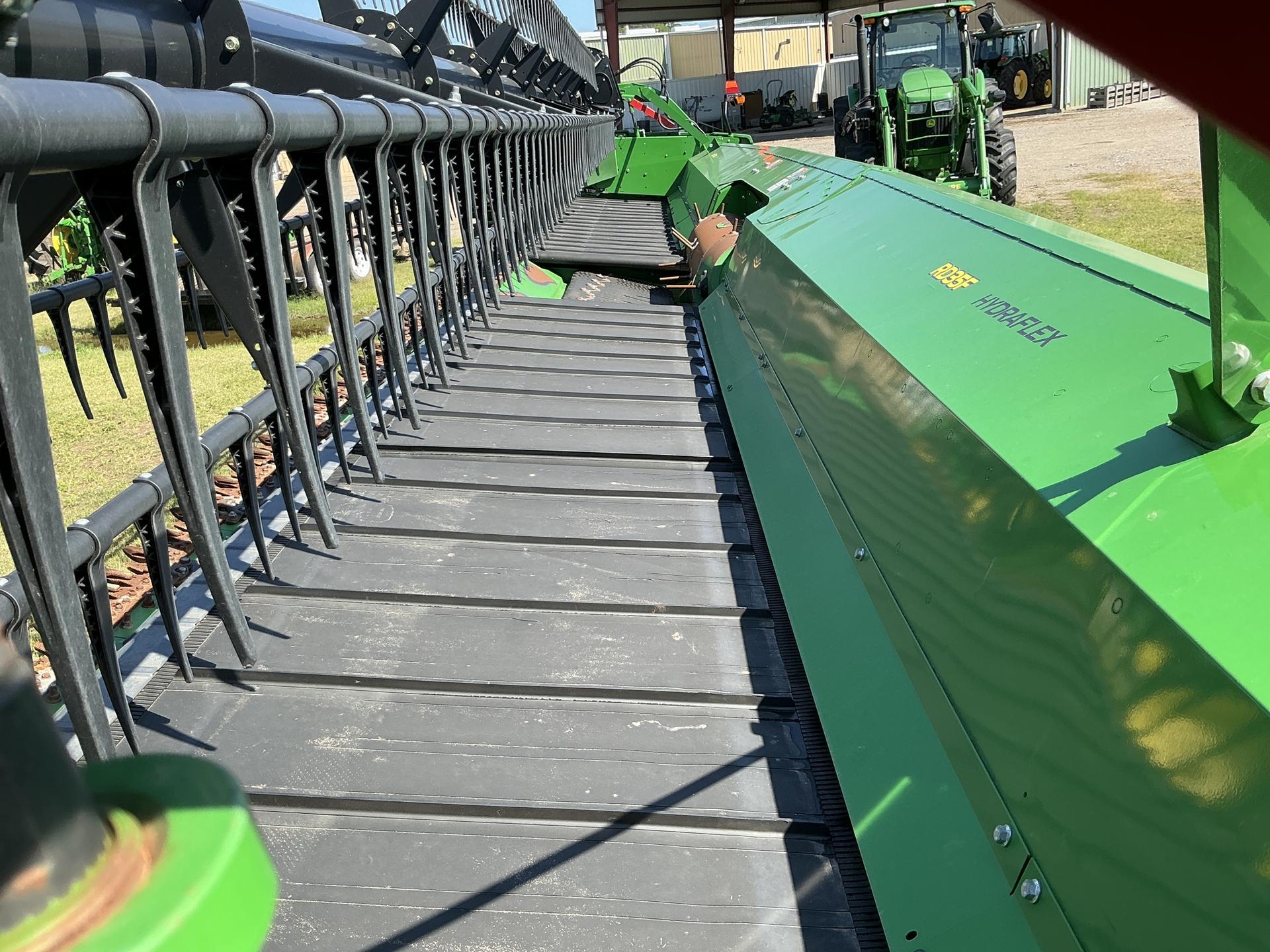 2022 John Deere RD35F Image