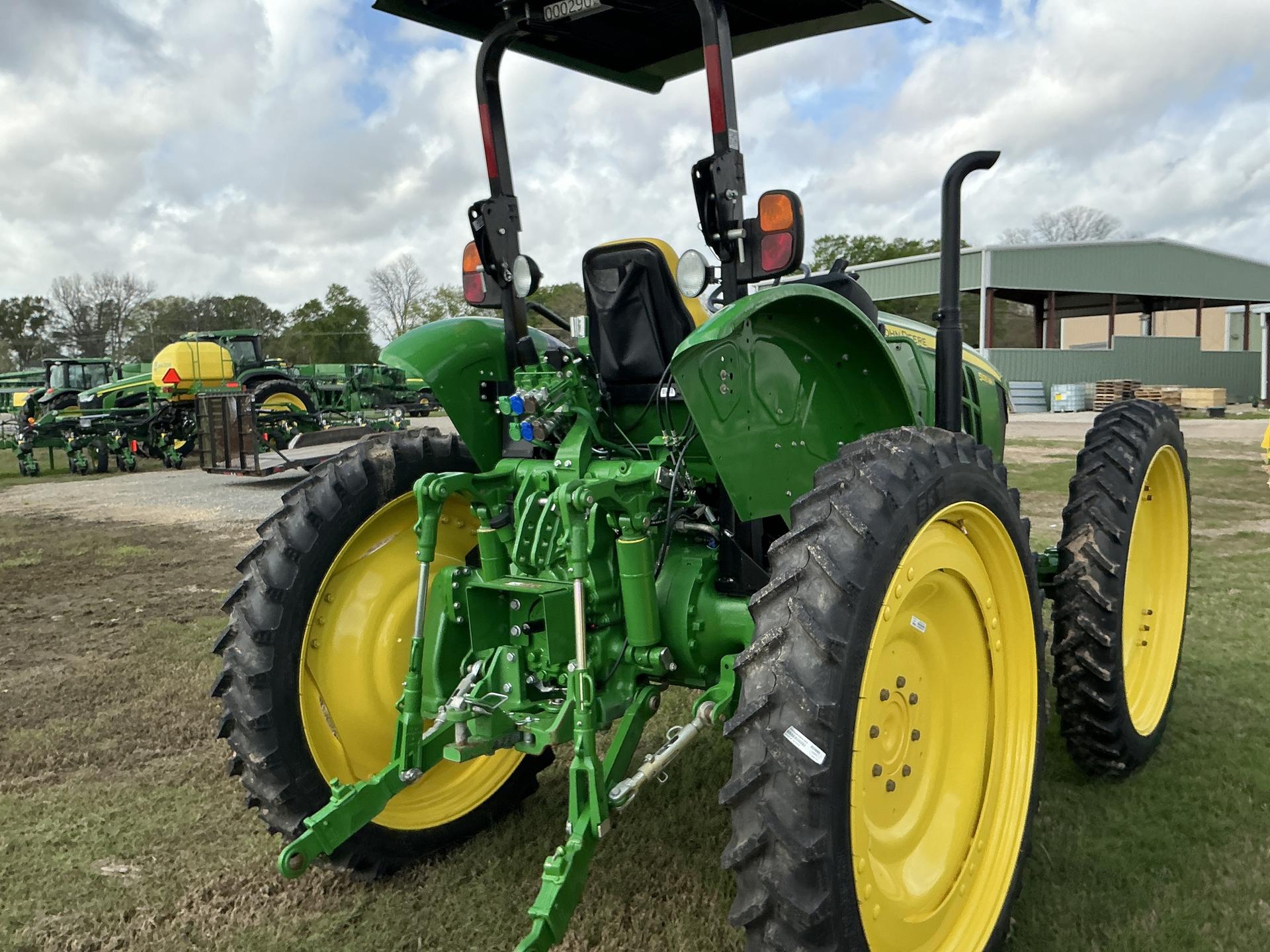 2023 John Deere 5105 MH Image