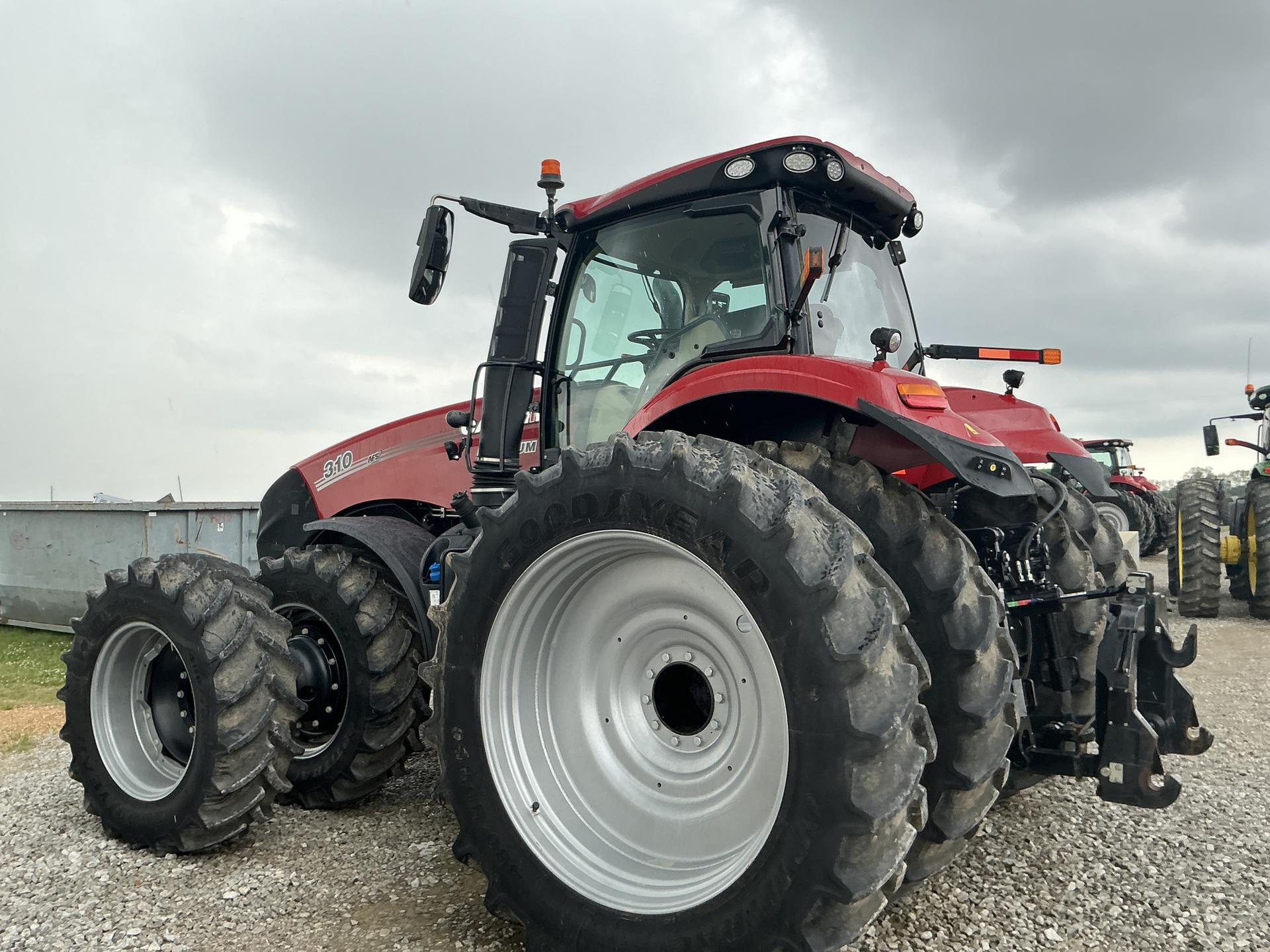 2022 Case IH 310 AFS Image