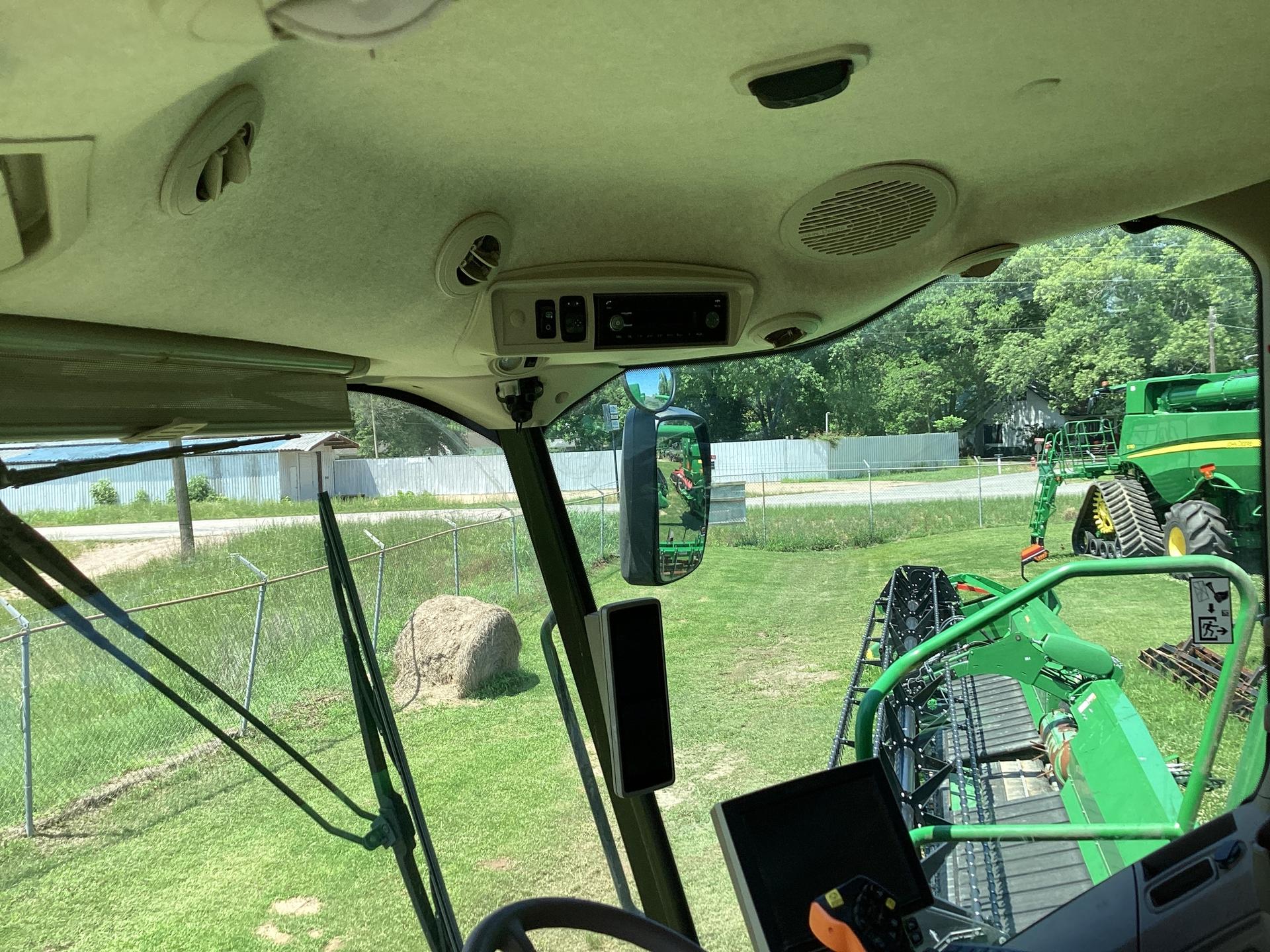 2020 John Deere S780 Image