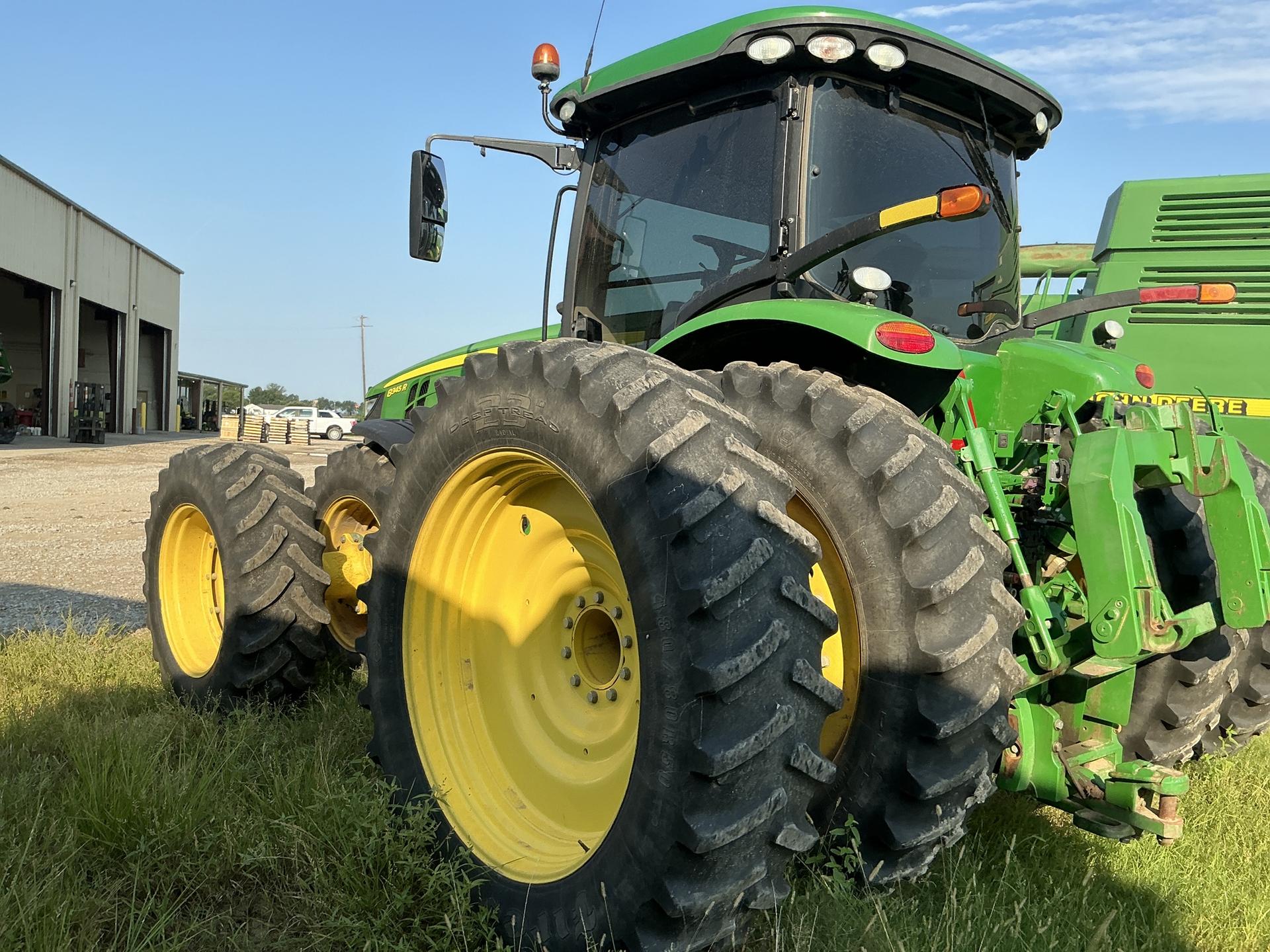 2019 John Deere 8345R Image