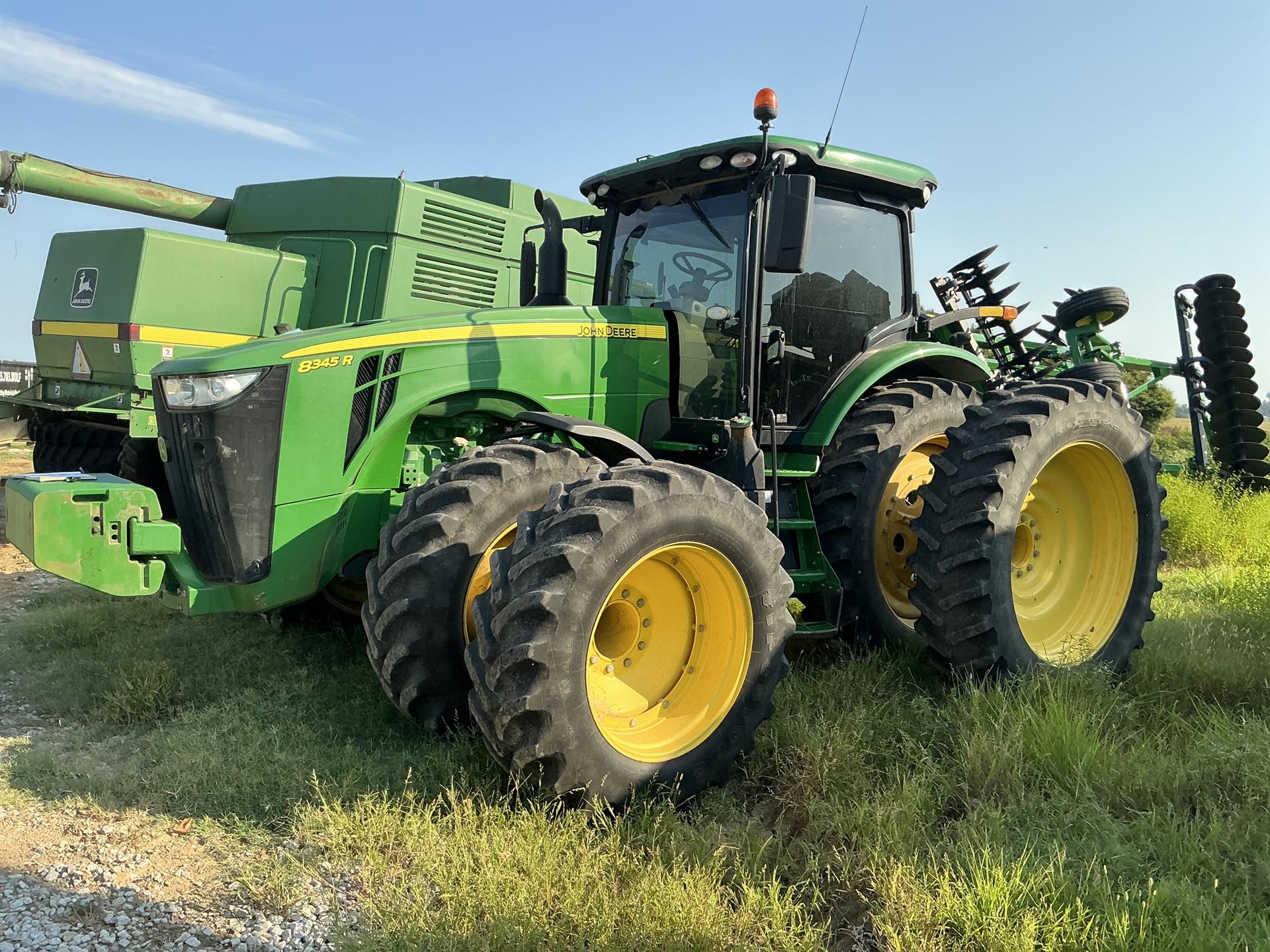 2019 John Deere 8345R Image