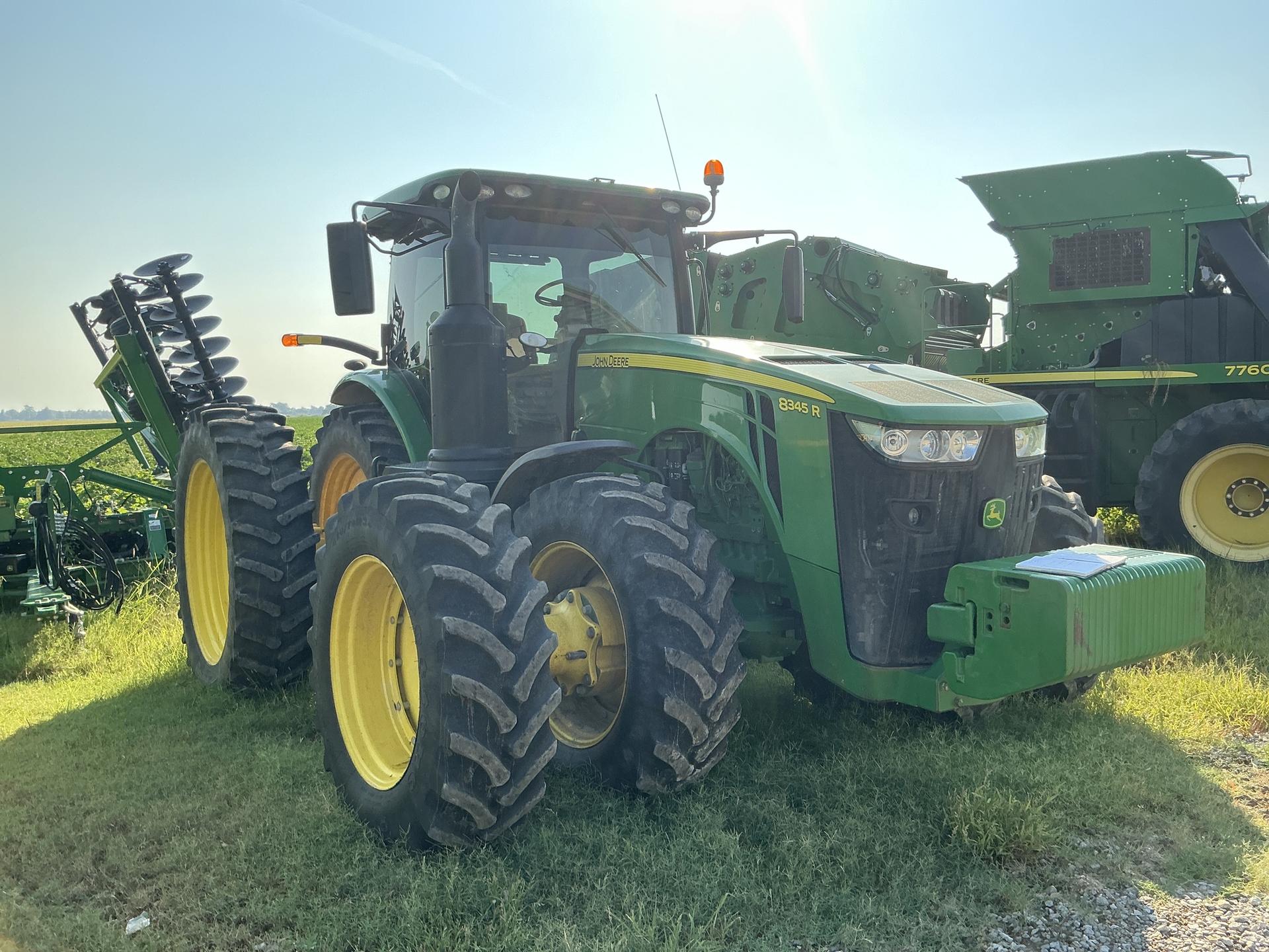 2019 John Deere 8345R Image
