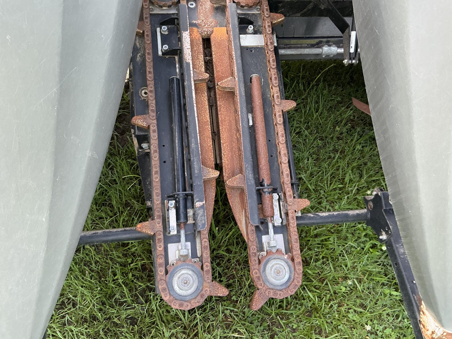 2022 MacDon C3808 Image