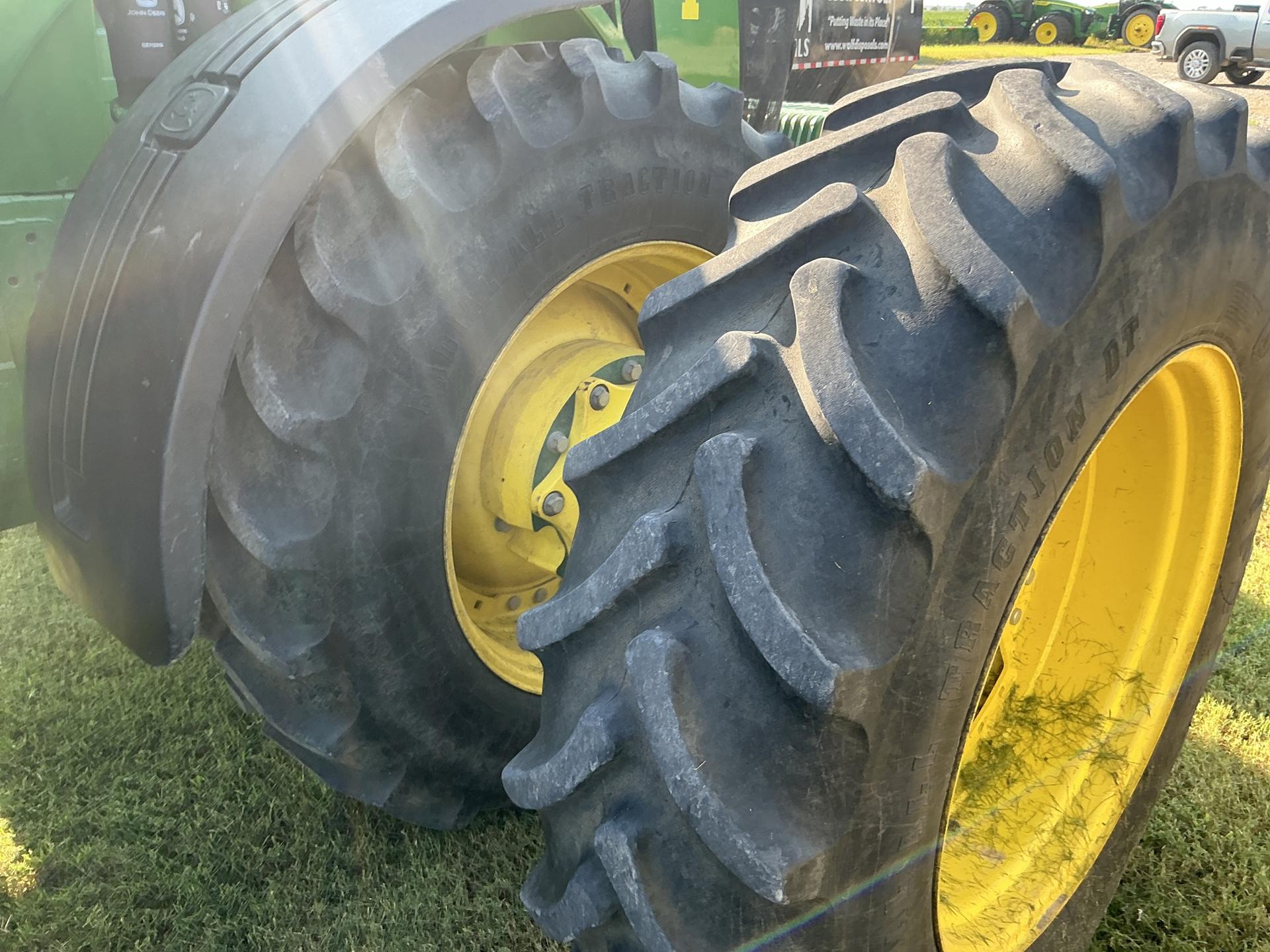 2019 John Deere 8320R Image