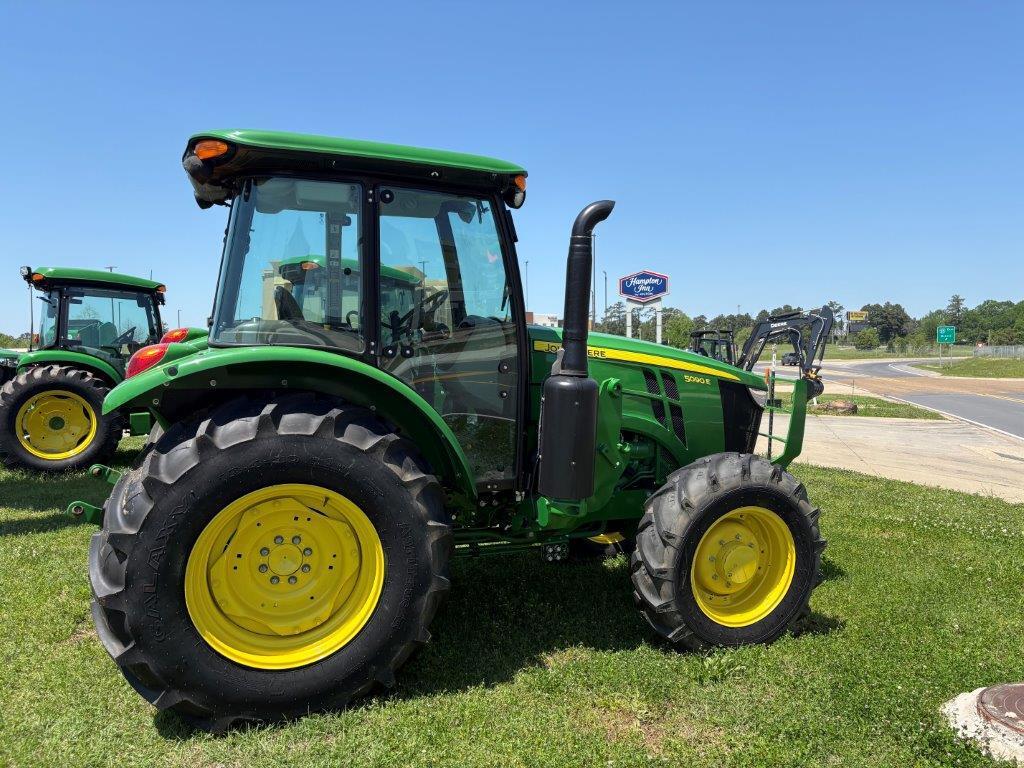 2023 John Deere 5090E Image