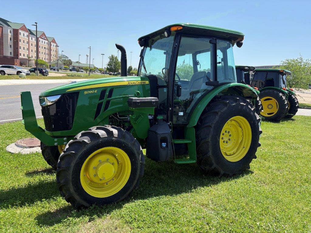2023 John Deere 5090E Image